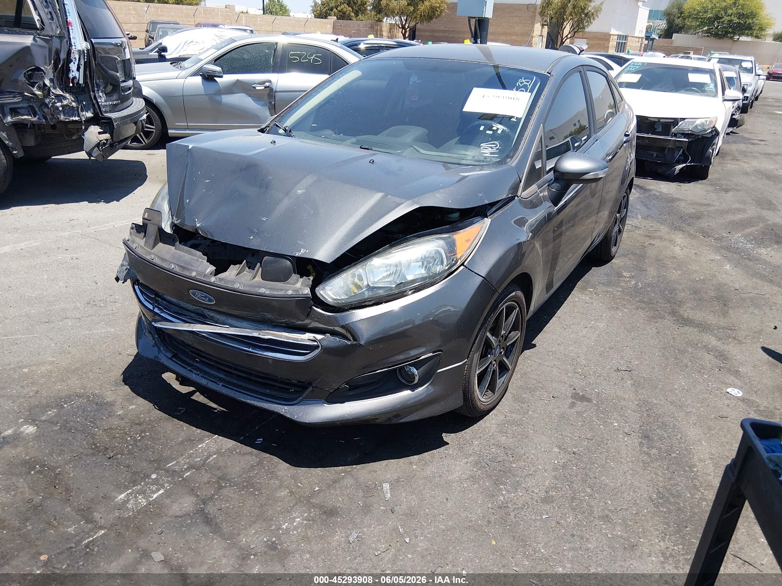 2015 Ford Fiesta Se Gray vin: 3FADP4BJ9FM133538