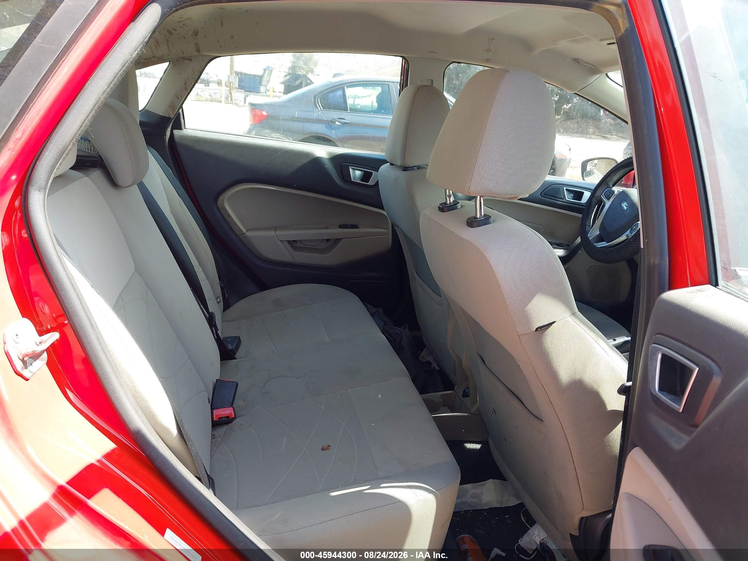 2015 Ford Fiesta Se Red vin: 3FADP4BJ9FM195859