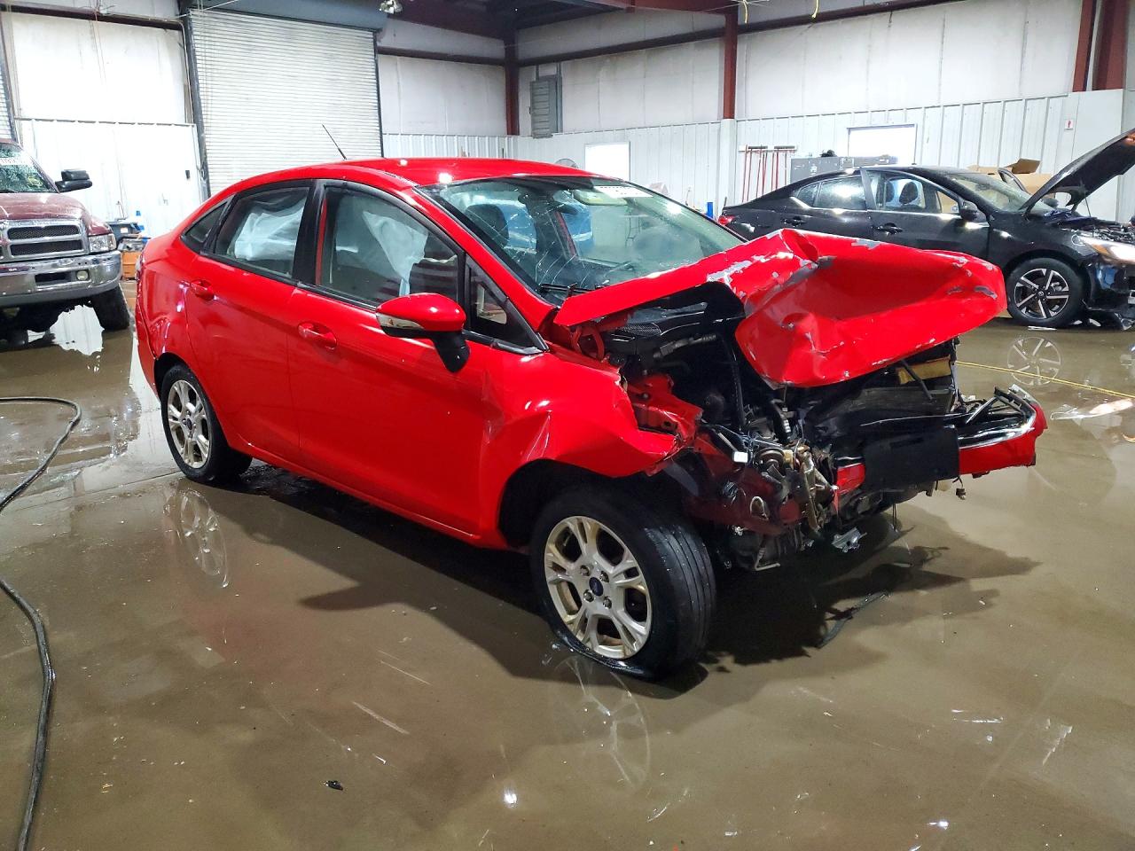 2015 Ford Fiesta Se Red vin: 3FADP4BJ9FM202406