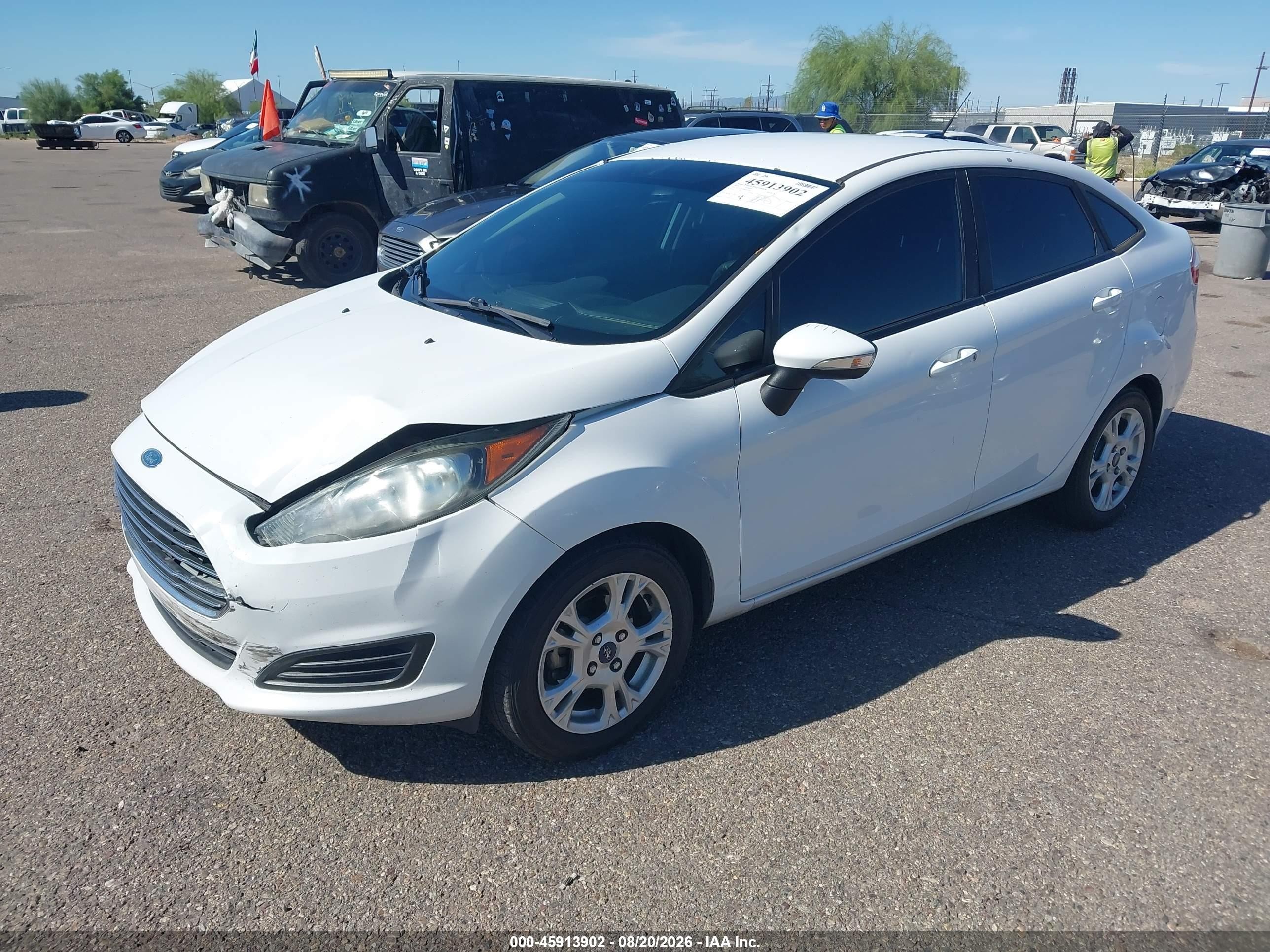 2015 Ford Fiesta Se White vin: 3FADP4BJ9FM211381