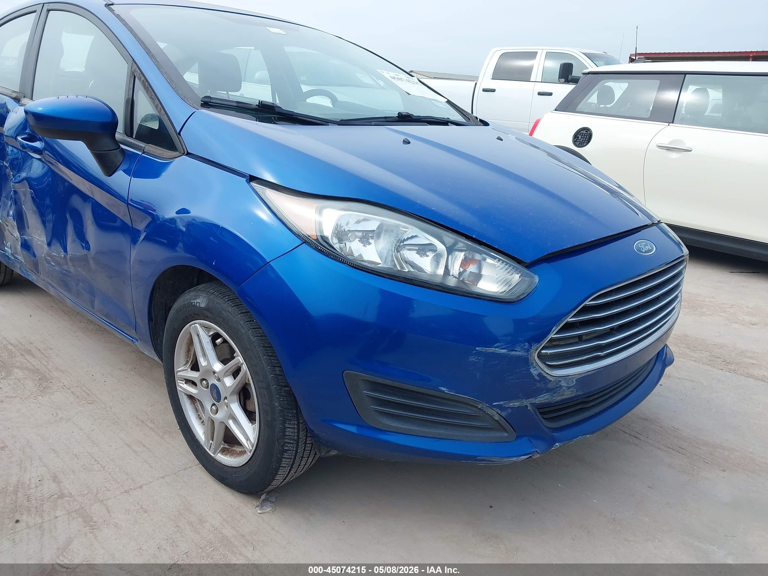 2019 Ford Fiesta Se Синий vin: 3FADP4BJ9KM116488