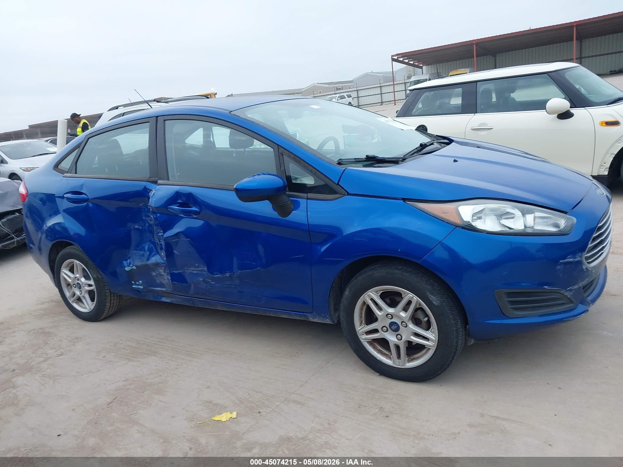 2019 Ford Fiesta Se Синий vin: 3FADP4BJ9KM116488