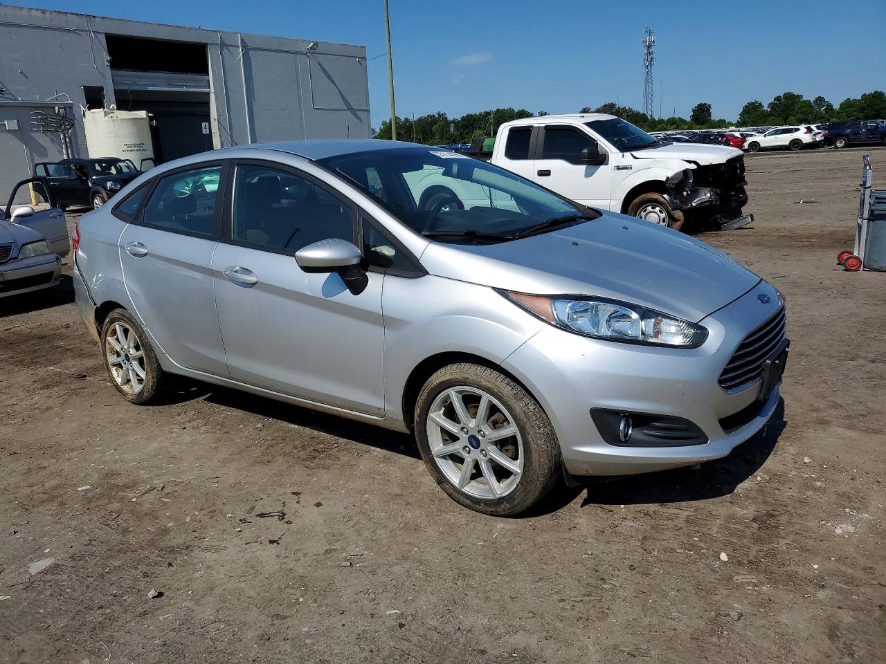 2019 Ford Fiesta Se Silver vin: 3FADP4BJ9KM126356