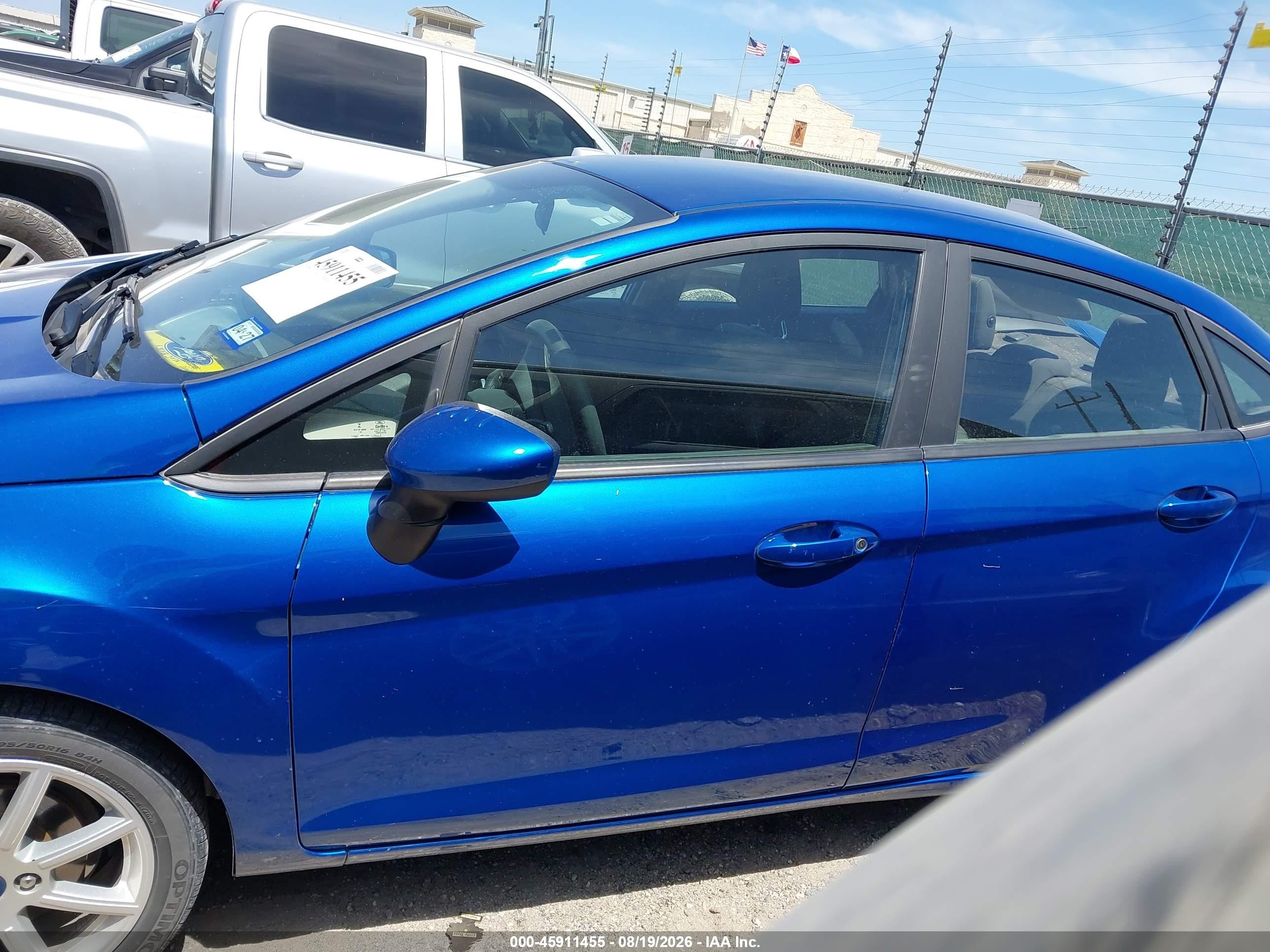 2019 Ford Fiesta Se Blue vin: 3FADP4BJ9KM129709