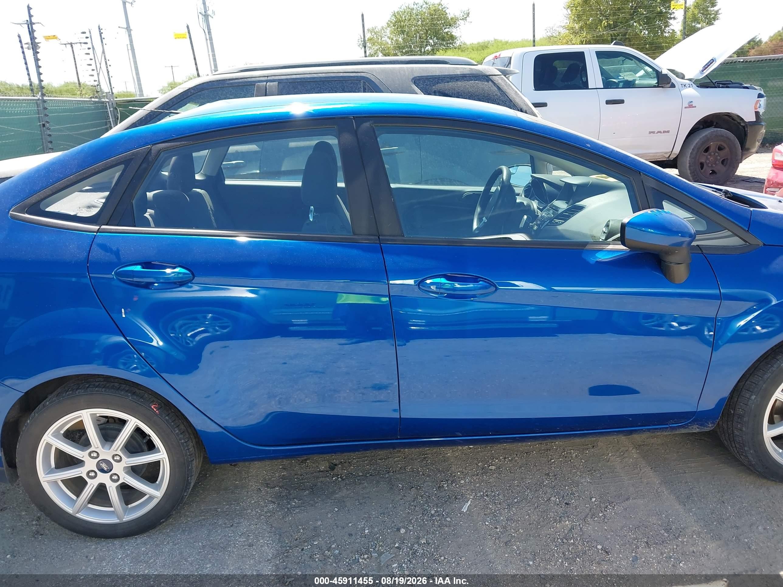 2019 Ford Fiesta Se Blue vin: 3FADP4BJ9KM129709