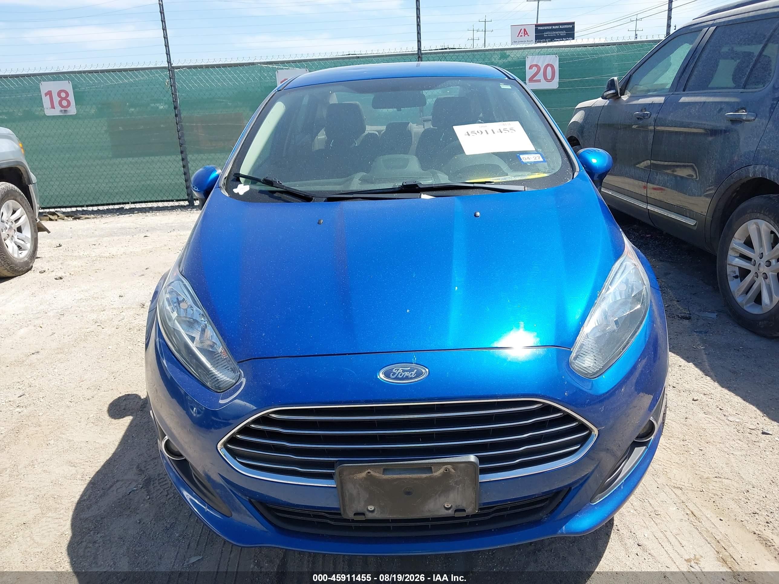2019 Ford Fiesta Se Blue vin: 3FADP4BJ9KM129709
