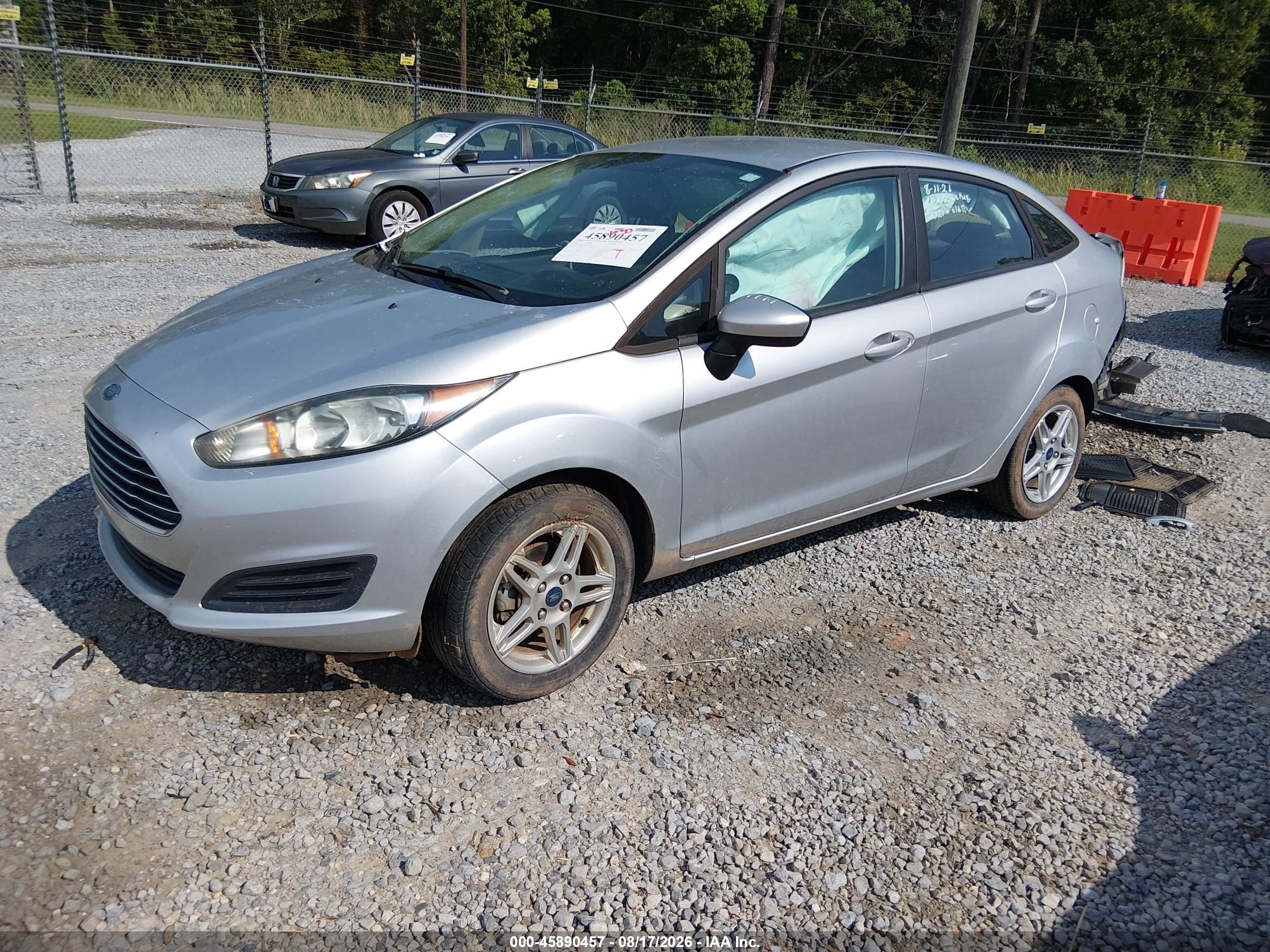 2019 Ford Fiesta Se Silver vin: 3FADP4BJ9KM155632