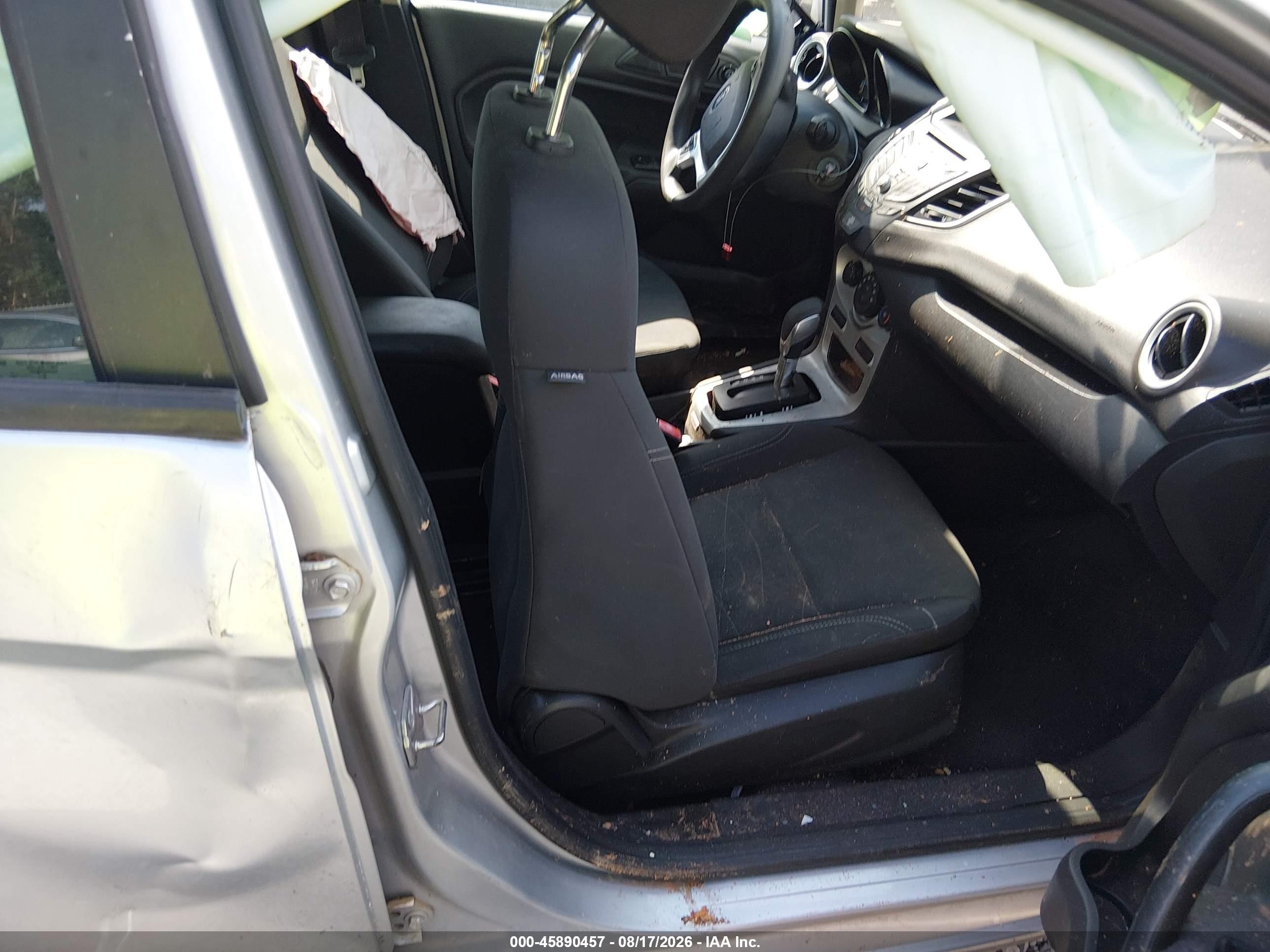 2019 Ford Fiesta Se Silver vin: 3FADP4BJ9KM155632