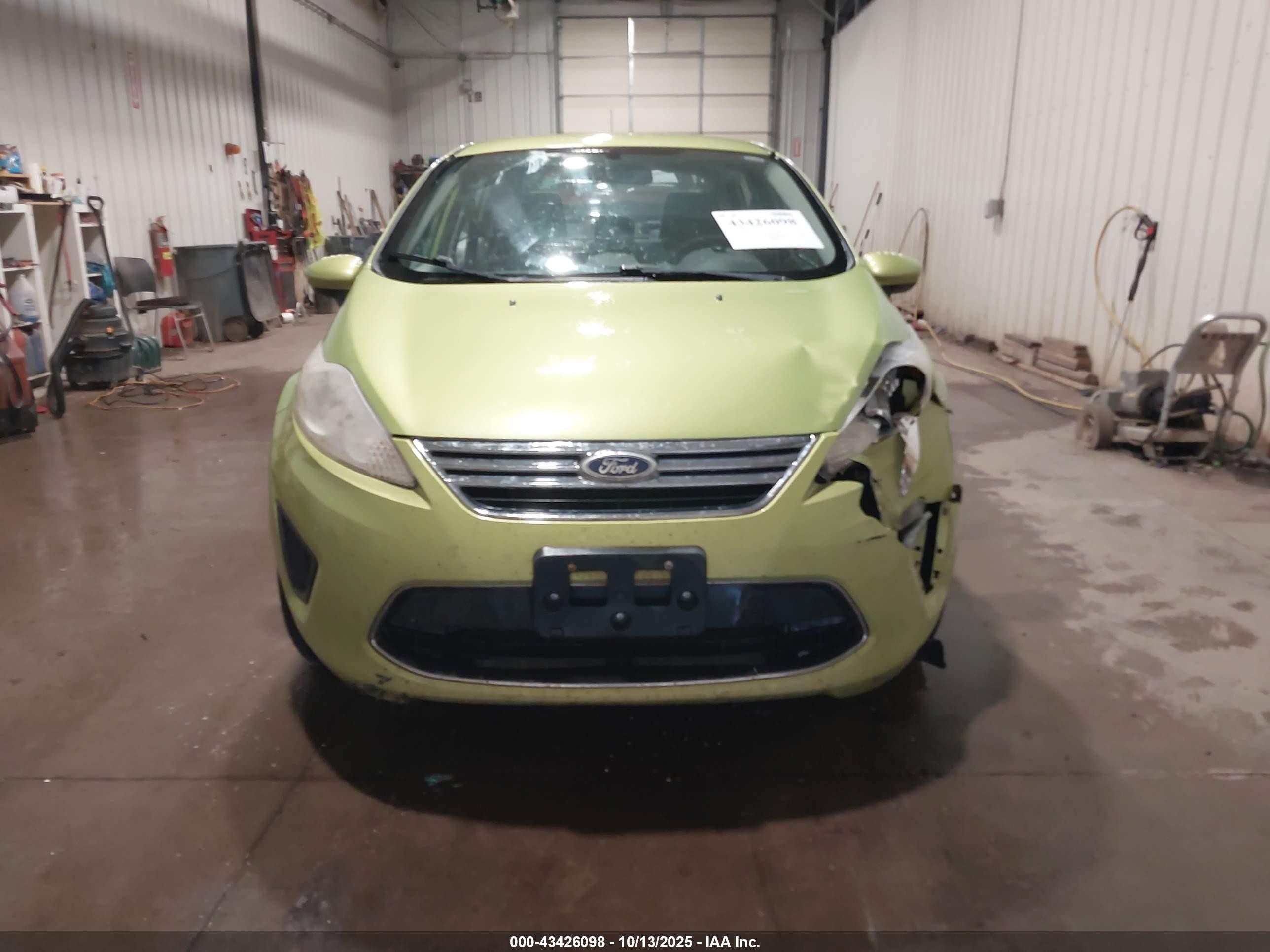 2011 Ford Fiesta Se Green vin: 3FADP4BJXBM109016