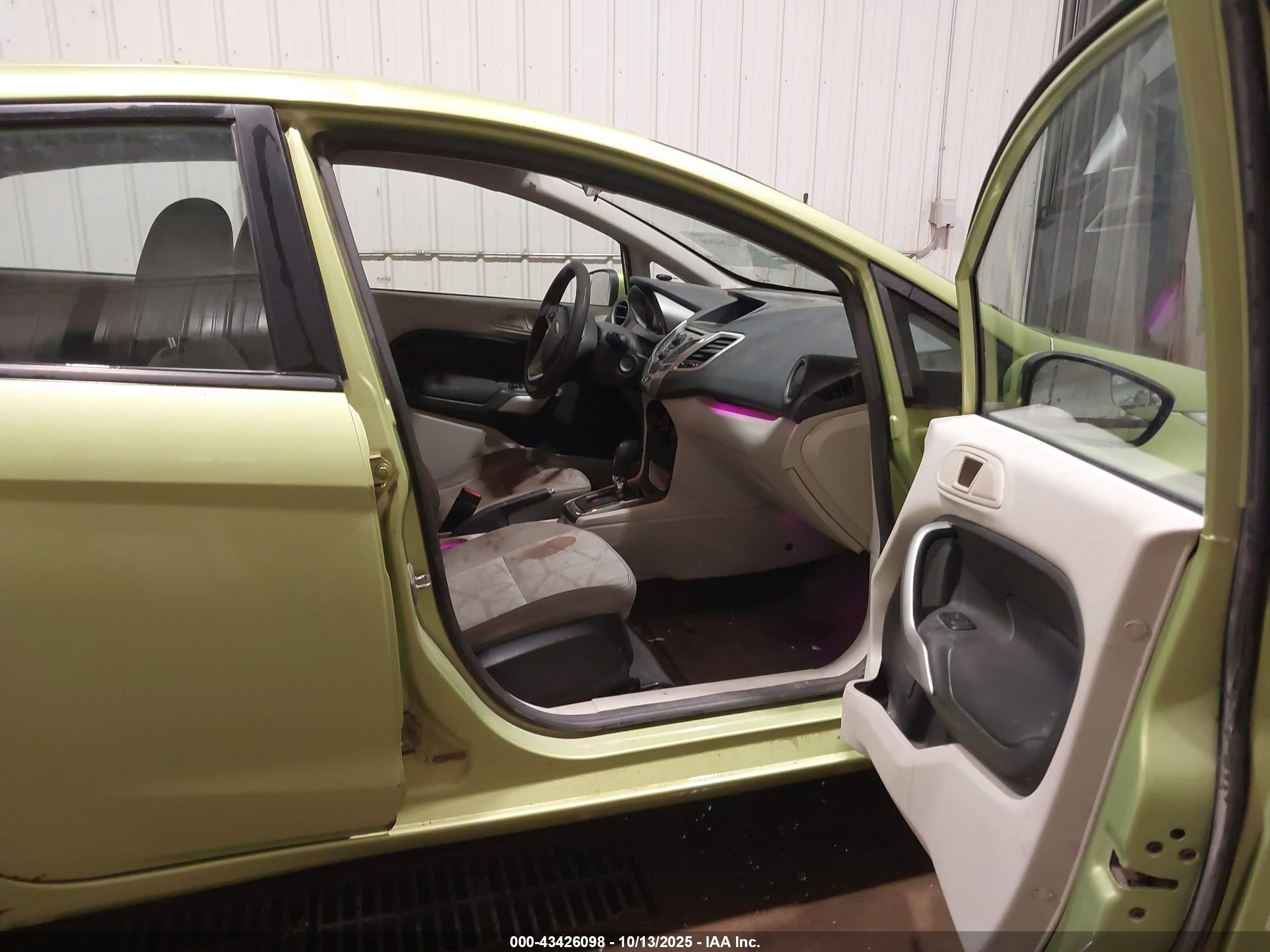 2011 Ford Fiesta Se Green vin: 3FADP4BJXBM109016