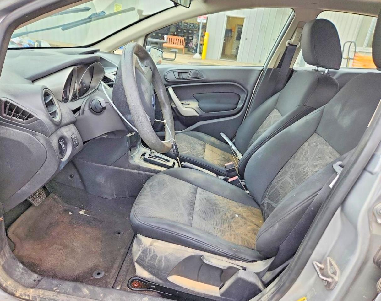 2011 Ford Fiesta Se Silver vin: 3FADP4BJXBM129220
