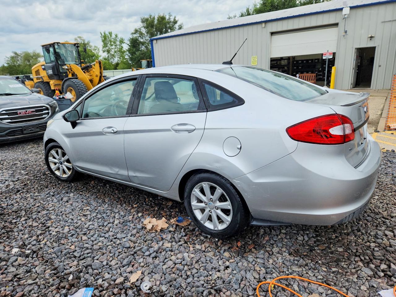 2011 Ford Fiesta Se Silver vin: 3FADP4BJXBM129220