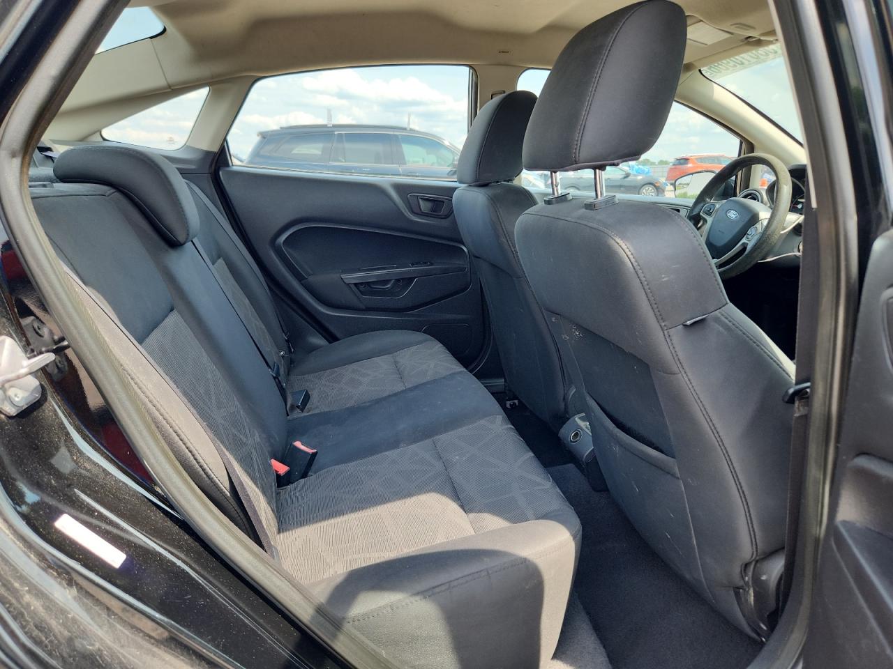 2012 Ford Fiesta Se Черный vin: 3FADP4BJXCM105002