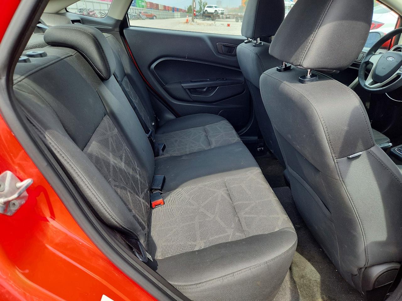2012 Ford Fiesta Se Red vin: 3FADP4BJXCM218447