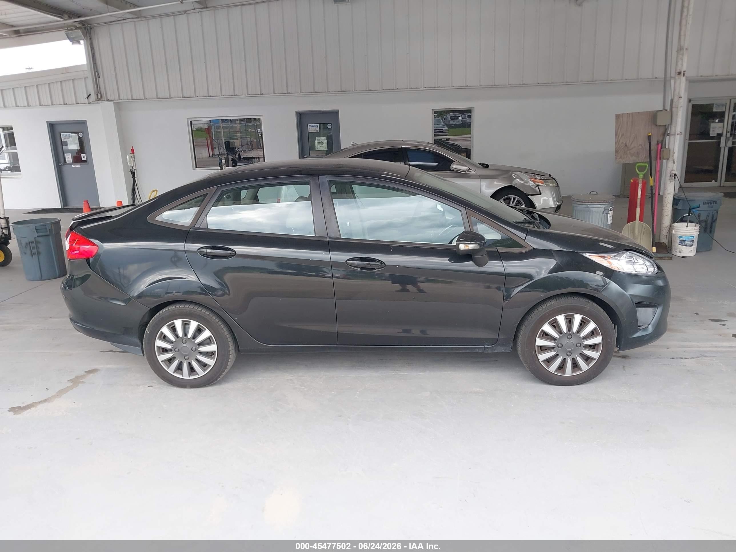 2013 Ford Fiesta Se Black vin: 3FADP4BJXDM170689