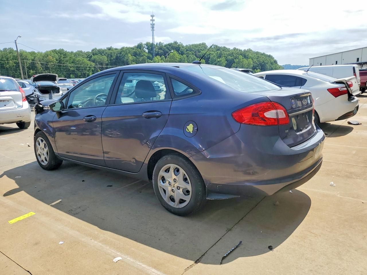 2013 Ford Fiesta Se Blue vin: 3FADP4BJXDM199822