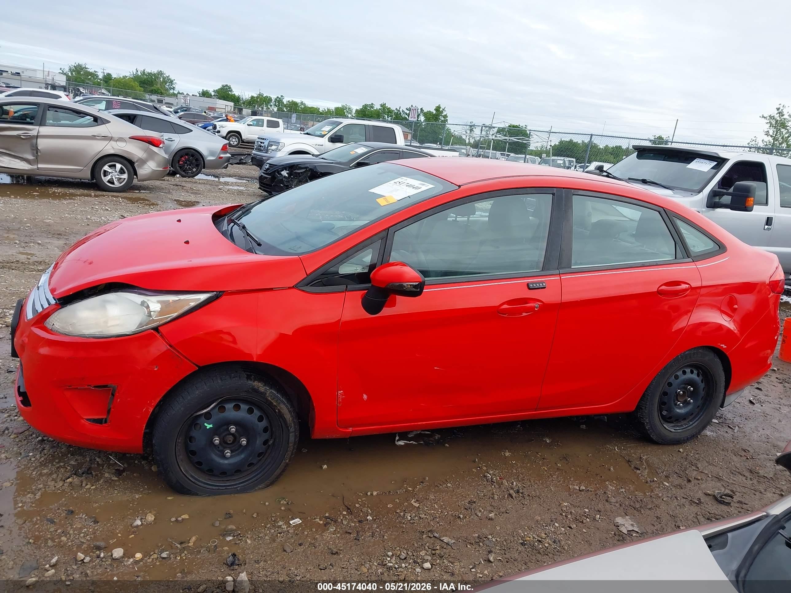 2013 Ford Fiesta Se Red vin: 3FADP4BJXDM203187