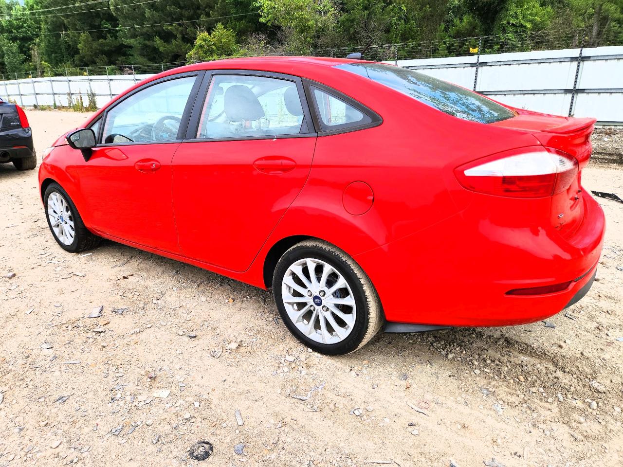 2014 Ford Fiesta Se Red vin: 3FADP4BJXEM117086