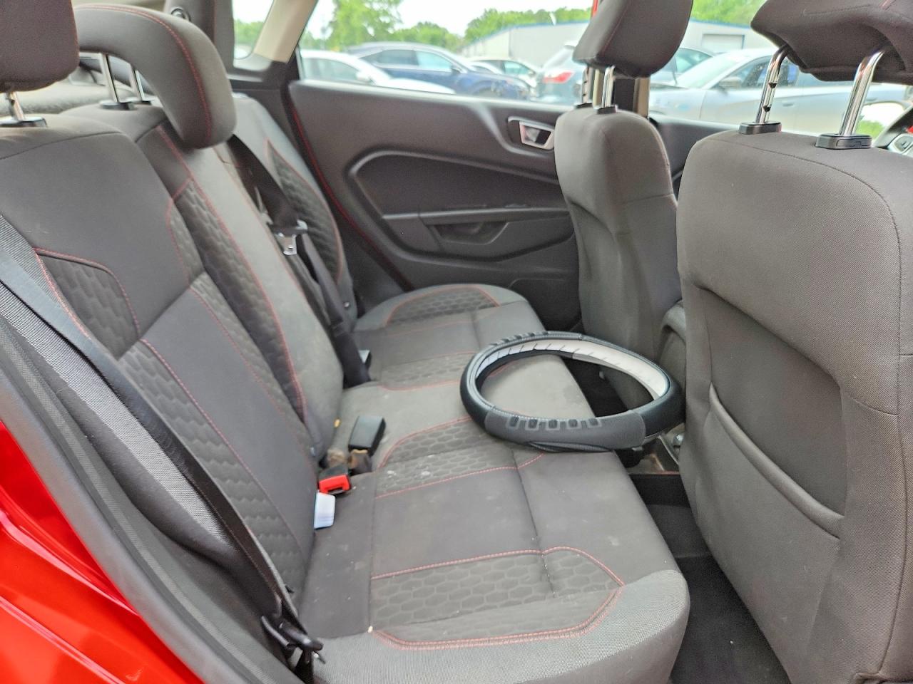 2014 Ford Fiesta Se Red vin: 3FADP4BJXEM117086