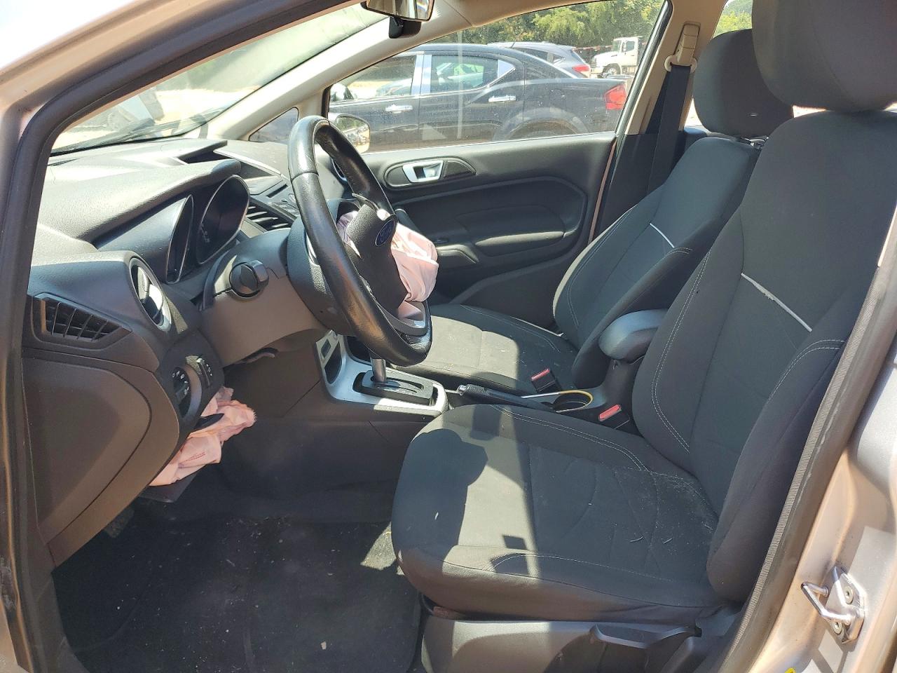 2014 Ford Fiesta Se Silver vin: 3FADP4BJXEM130999
