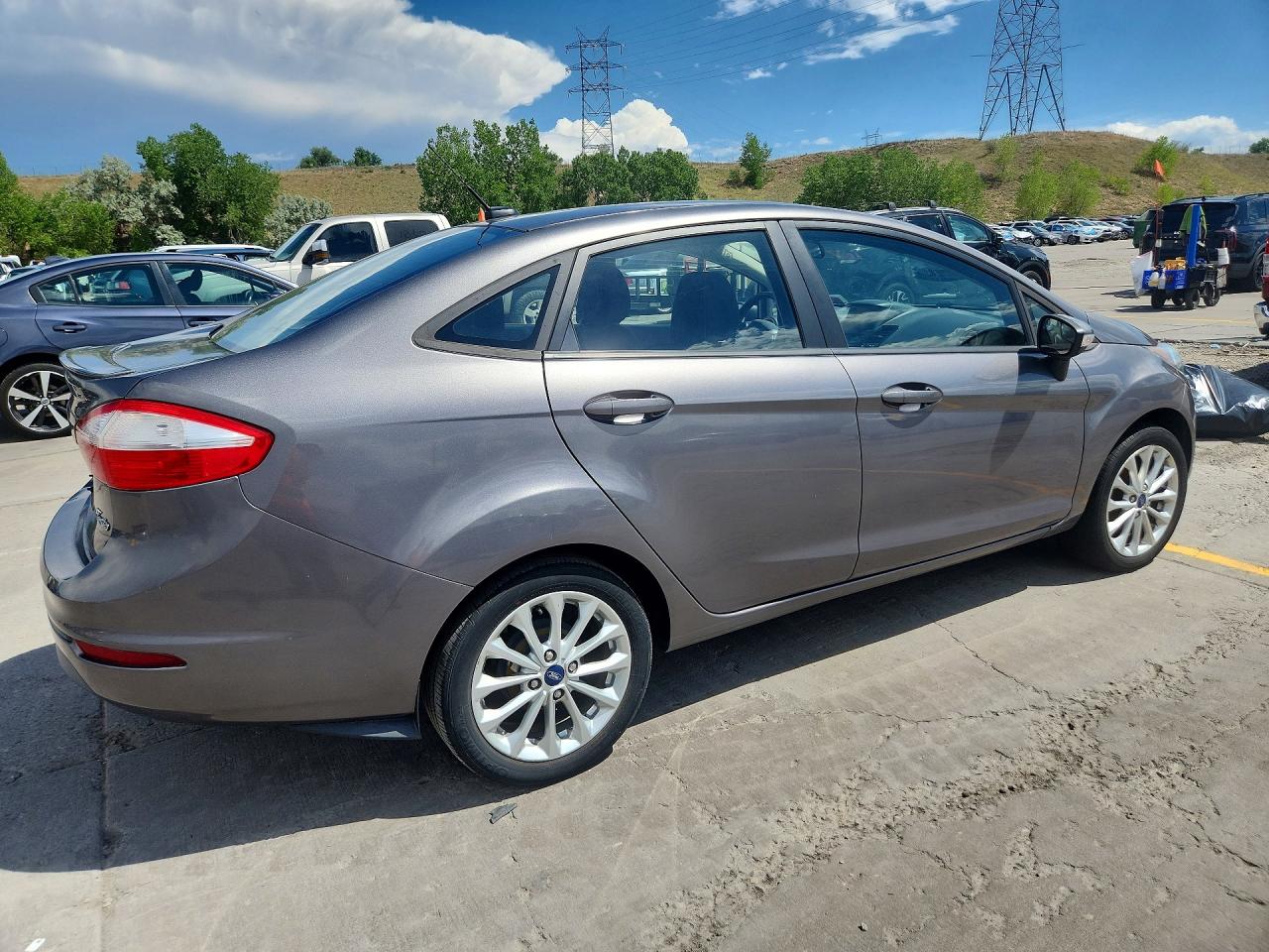 2014 Ford Fiesta Se Gray vin: 3FADP4BJXEM139766