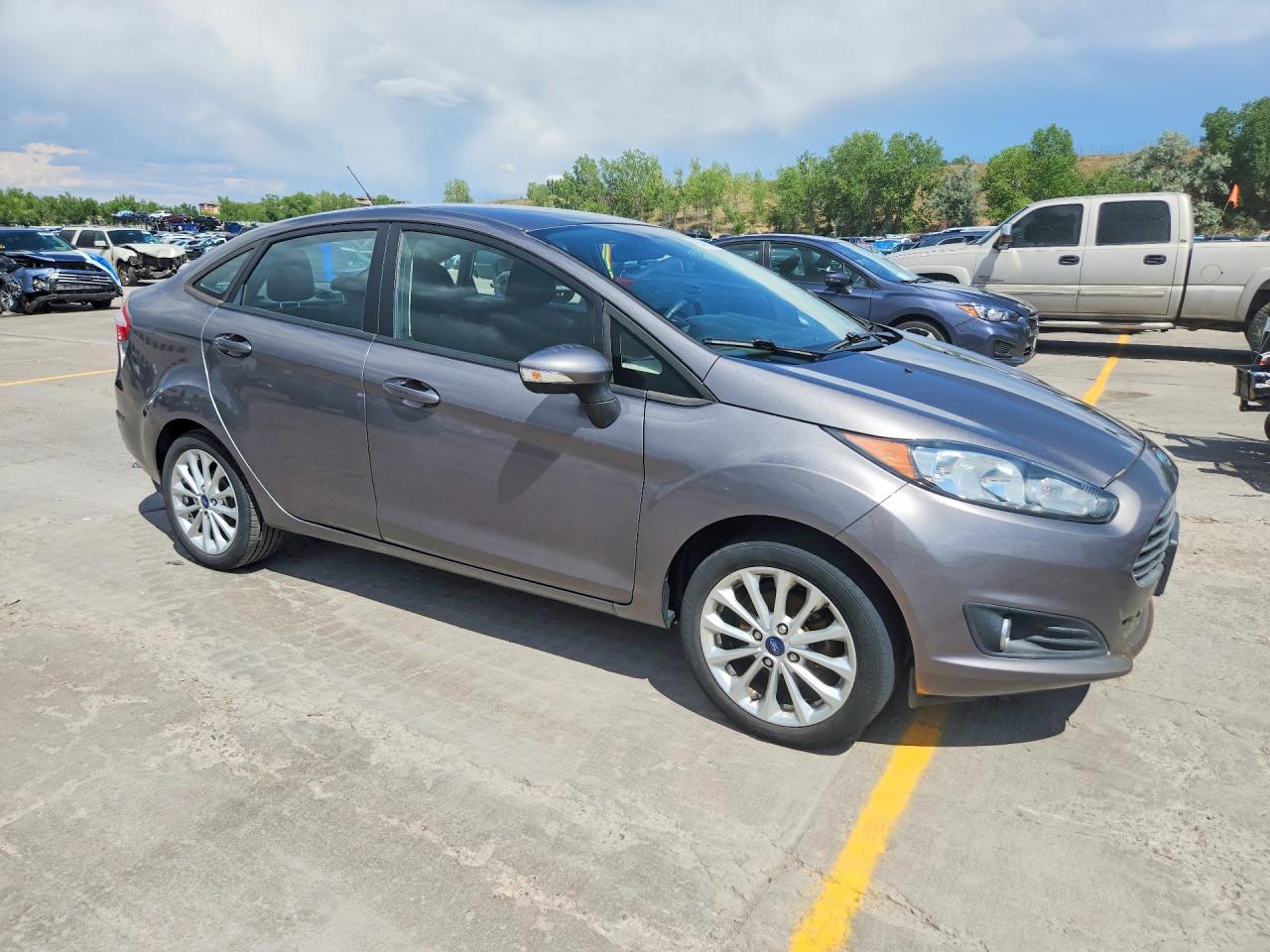 2014 Ford Fiesta Se Gray vin: 3FADP4BJXEM139766