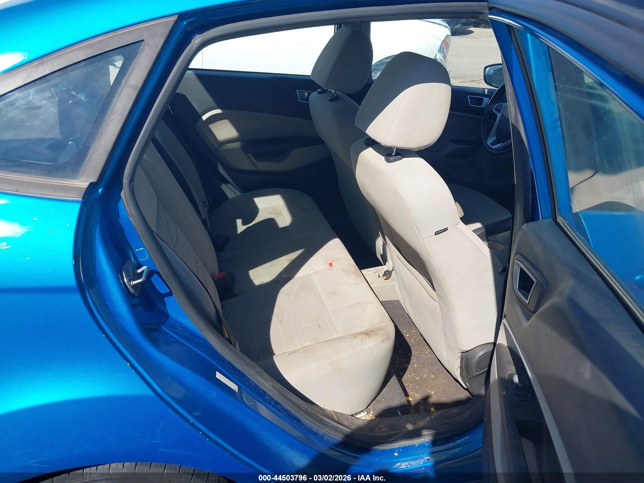 2014 Ford Fiesta Se Blue vin: 3FADP4BJXEM186652