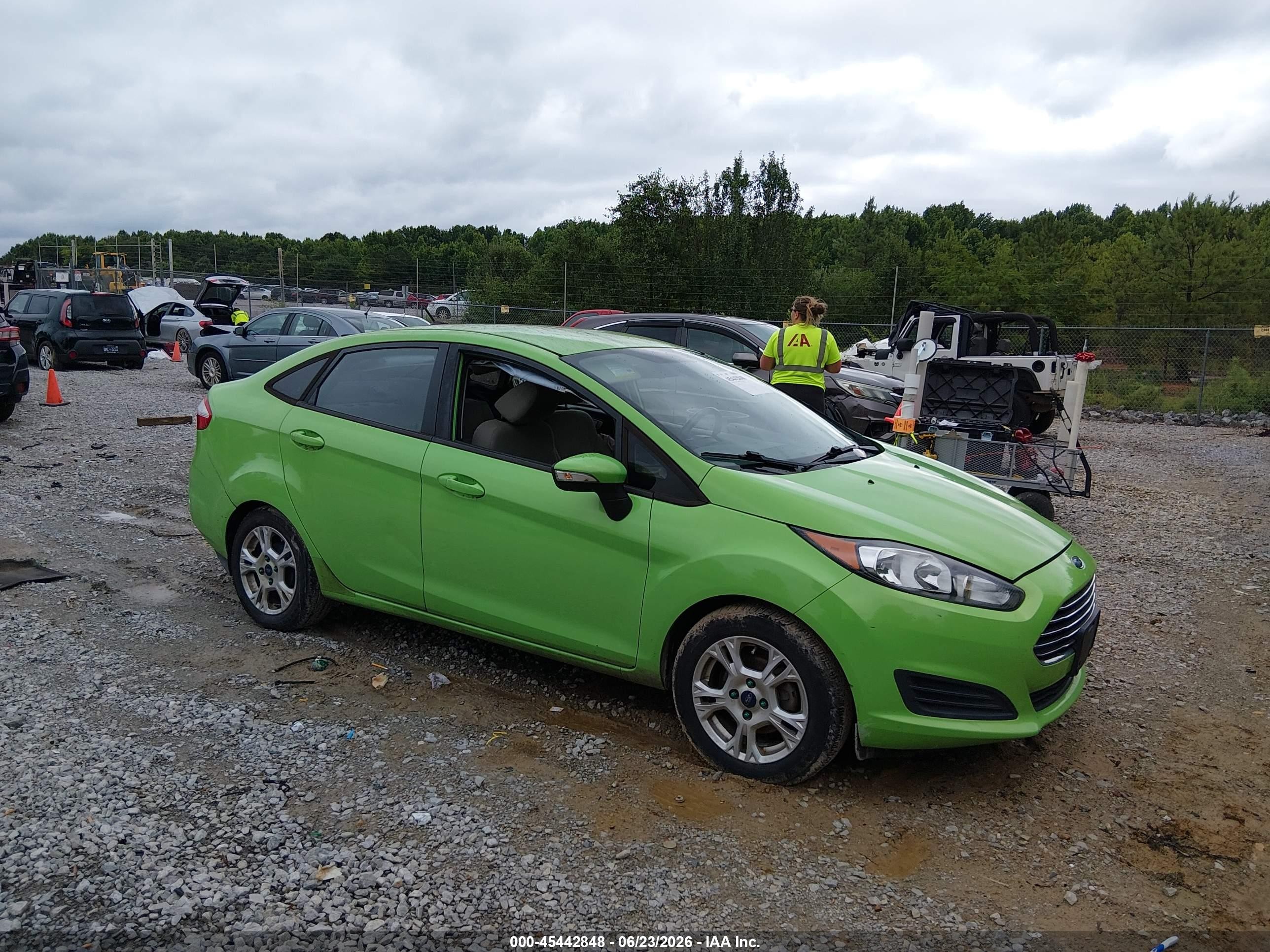 2014 Ford Fiesta Se Green vin: 3FADP4BJXEM232688