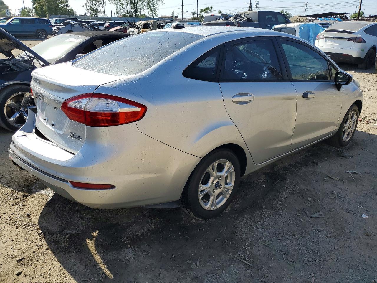 2015 Ford Fiesta Se Silver vin: 3FADP4BJXFM111712