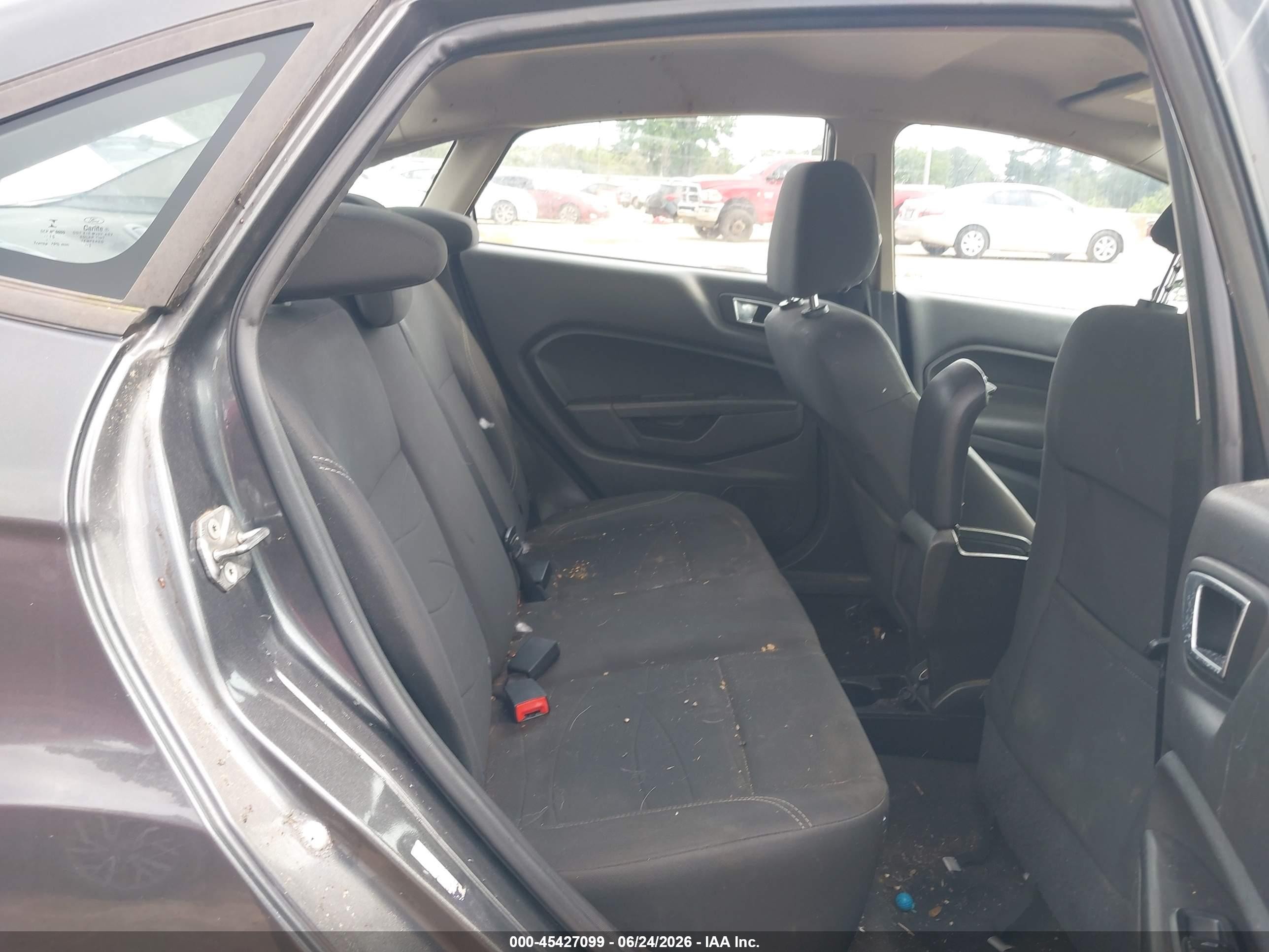 2015 Ford Fiesta Se Gray vin: 3FADP4BJXFM221062
