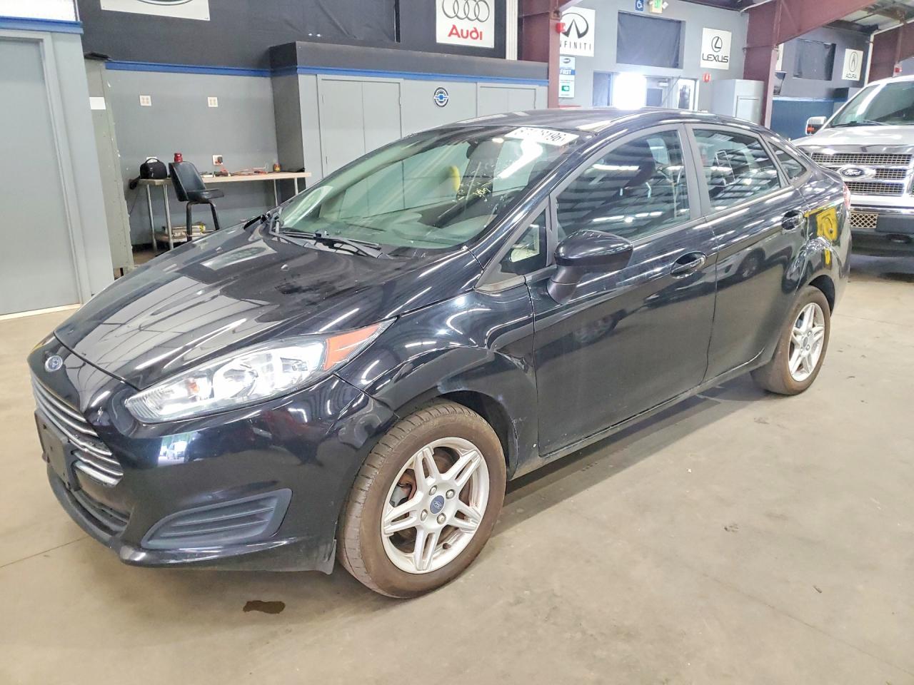 2019 Ford Fiesta Se Blue vin: 3FADP4BJXKM107427