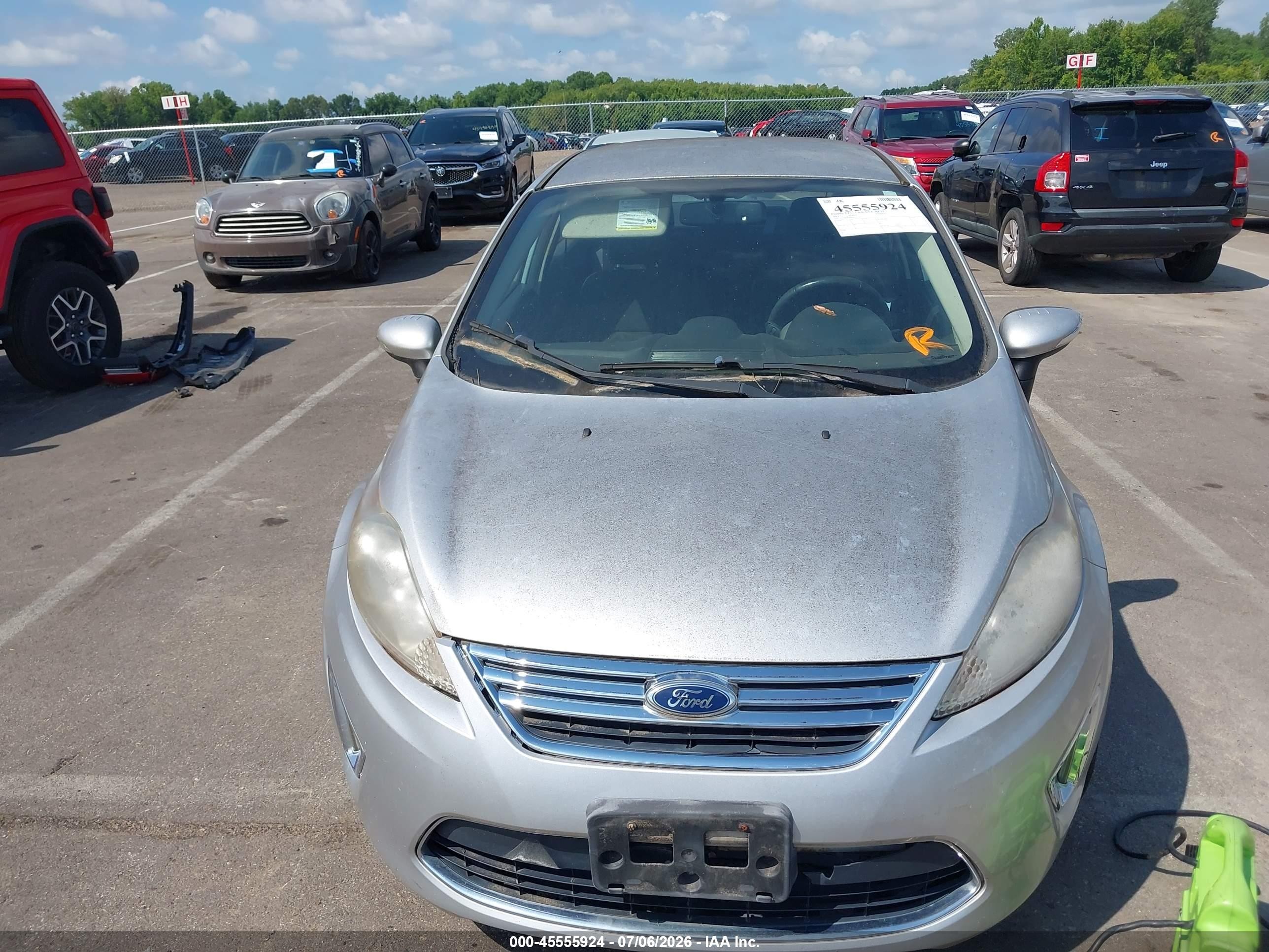 2011 Ford Fiesta Sel Серебряный vin: 3FADP4CJ0BM216154