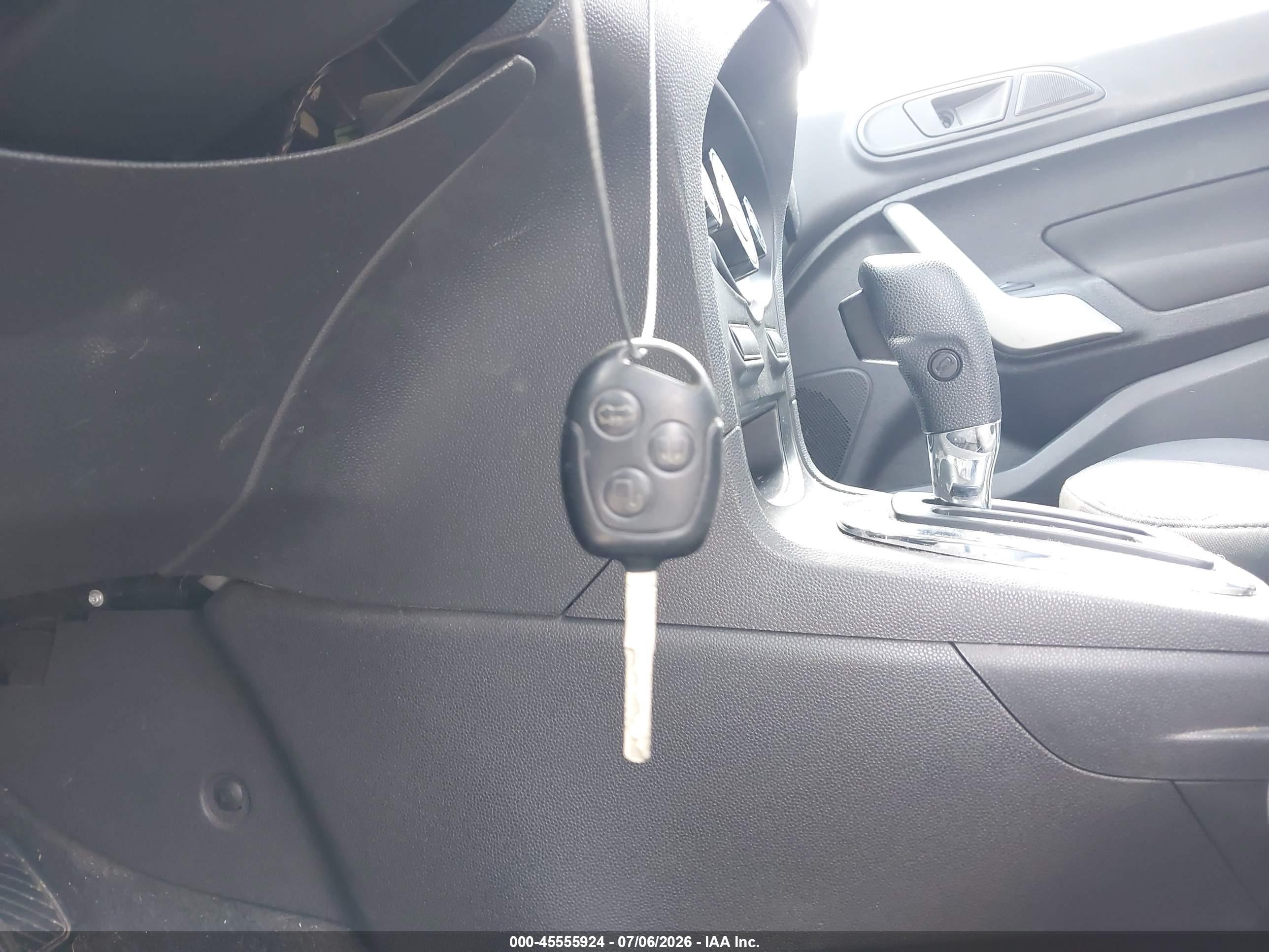 2011 Ford Fiesta Sel Серебряный vin: 3FADP4CJ0BM216154
