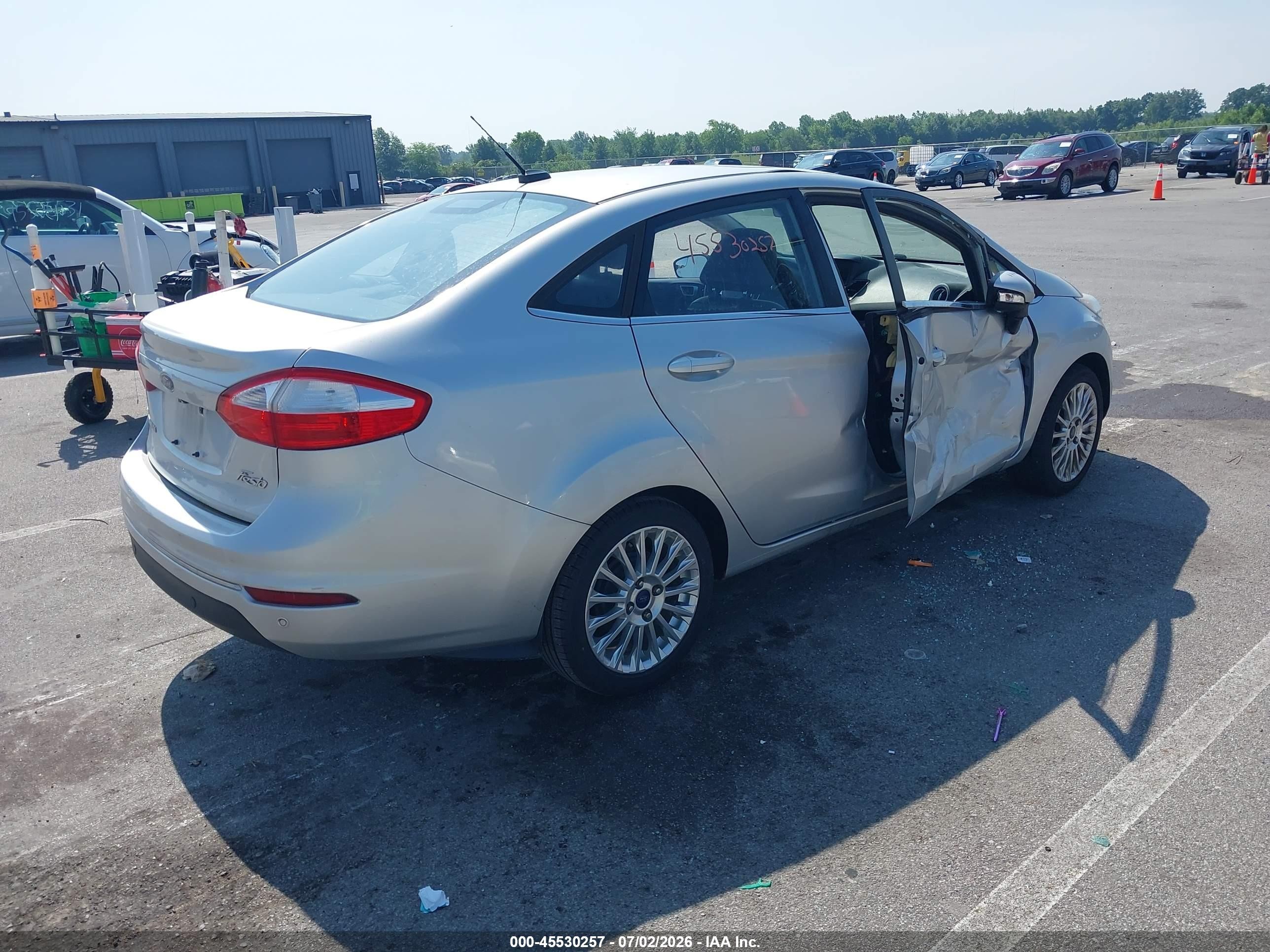 2014 Ford Fiesta Titanium Silver vin: 3FADP4CJ0EM219527