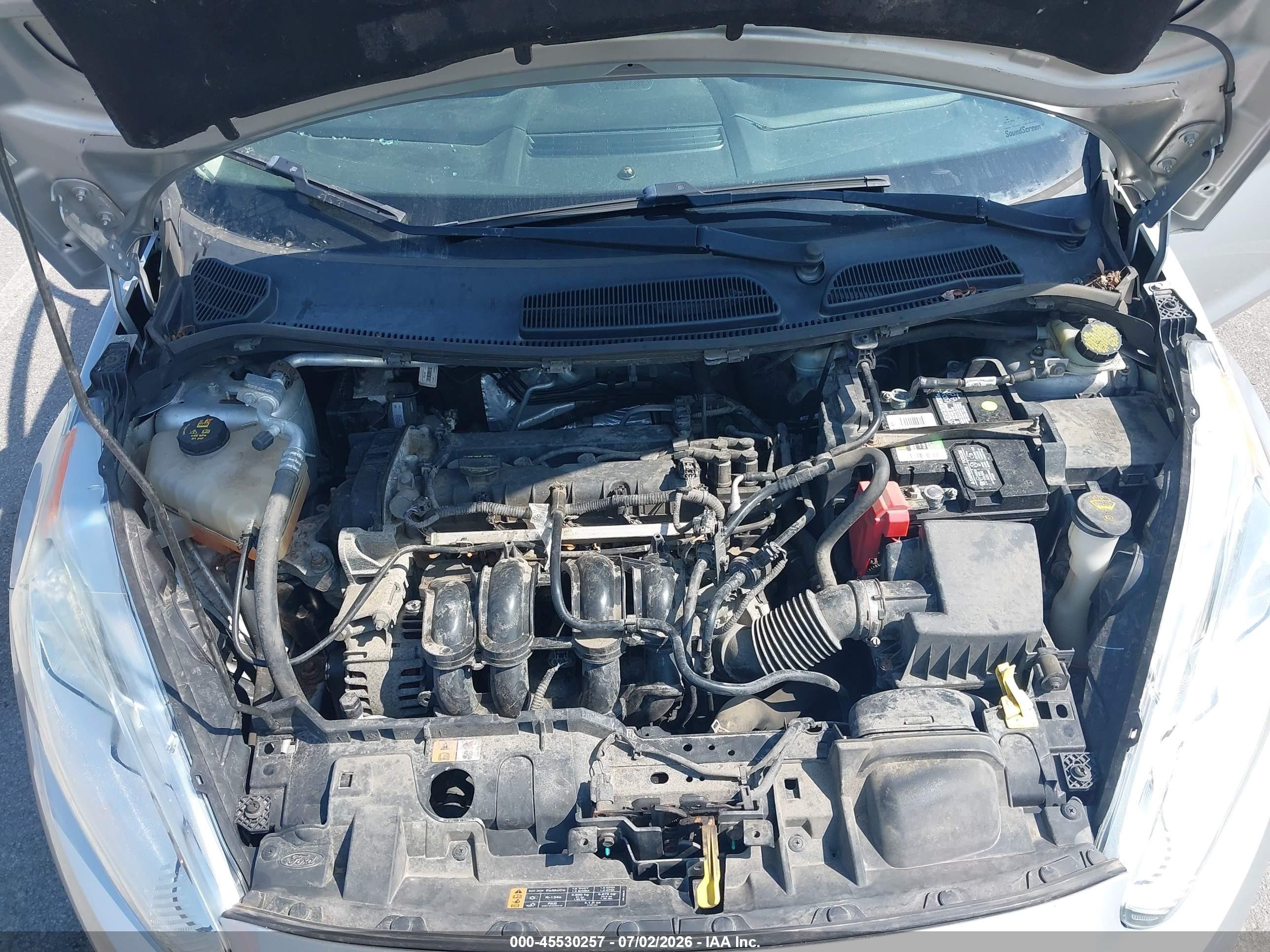 2014 Ford Fiesta Titanium Silver vin: 3FADP4CJ0EM219527