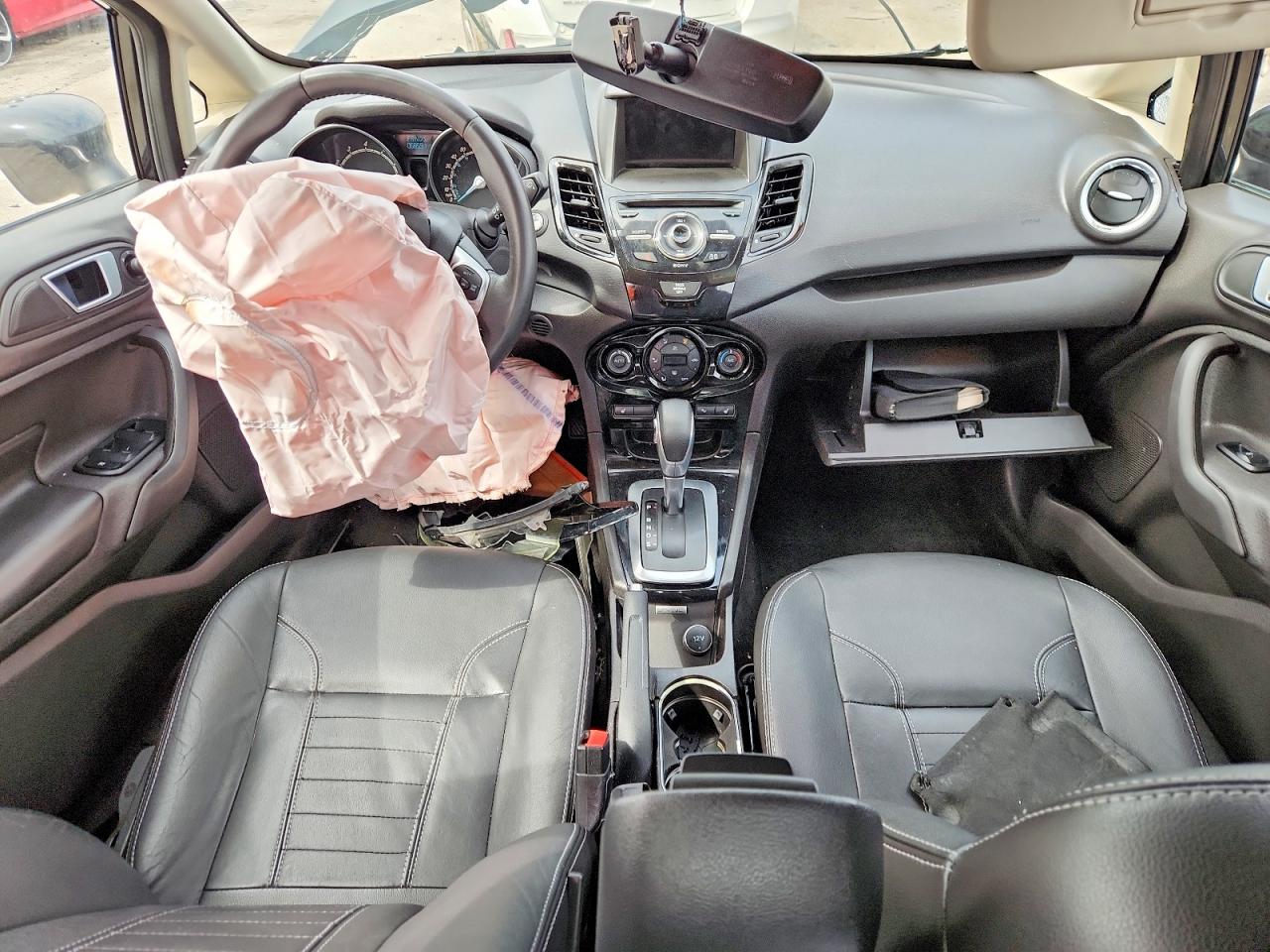 2015 Ford Fiesta Titanium Black vin: 3FADP4CJ1FM213768