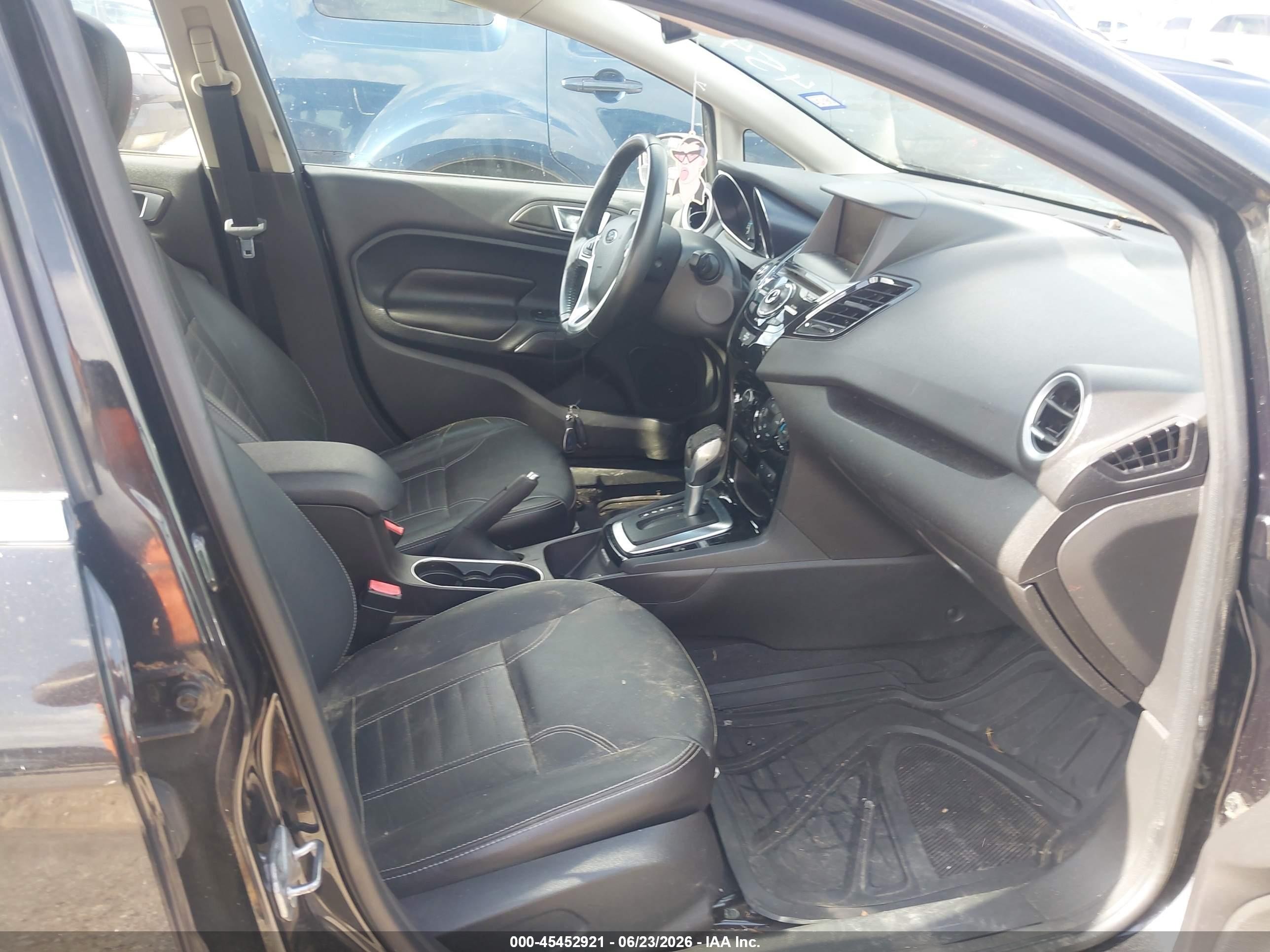 2014 Ford Fiesta Titanium Black vin: 3FADP4CJ3EM190413
