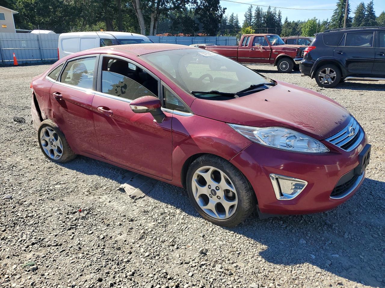 2011 Ford Fiesta Sel Красный vin: 3FADP4CJ4BM125209