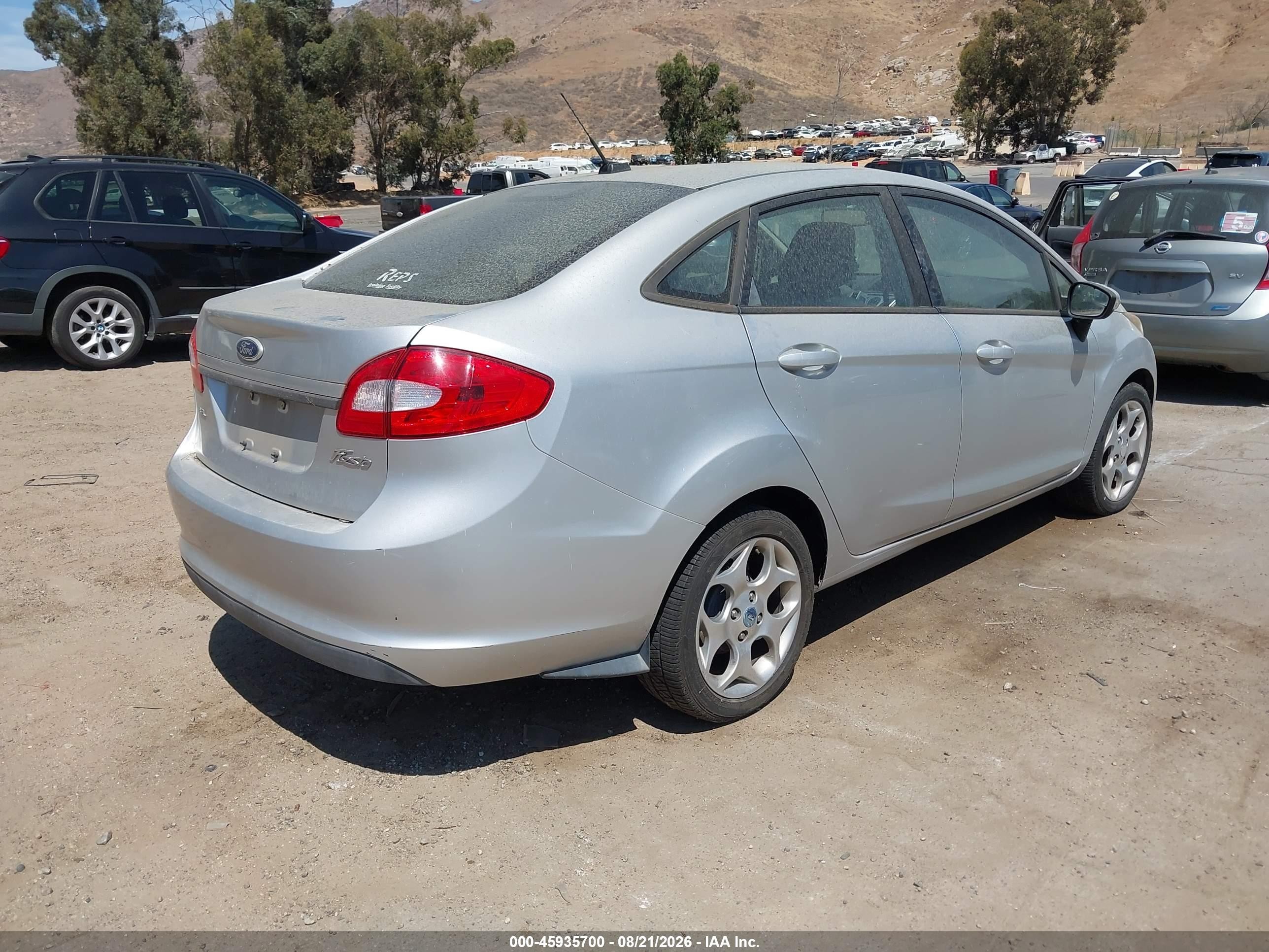 2011 Ford Fiesta Sel Серебряный vin: 3FADP4CJ5BM114543