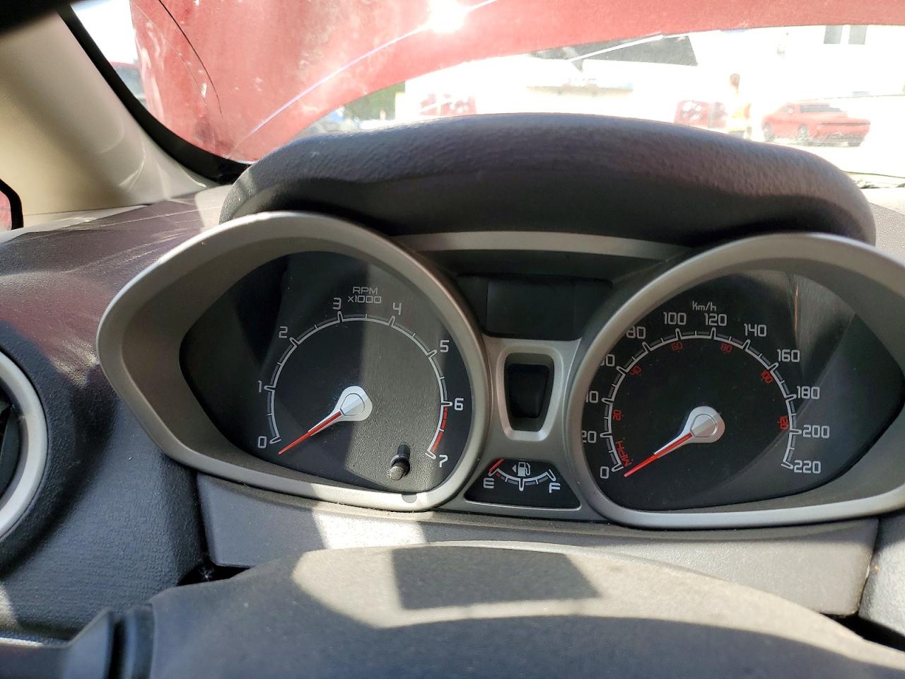 2011 Ford Fiesta Sel Красный vin: 3FADP4CJ5BM123422
