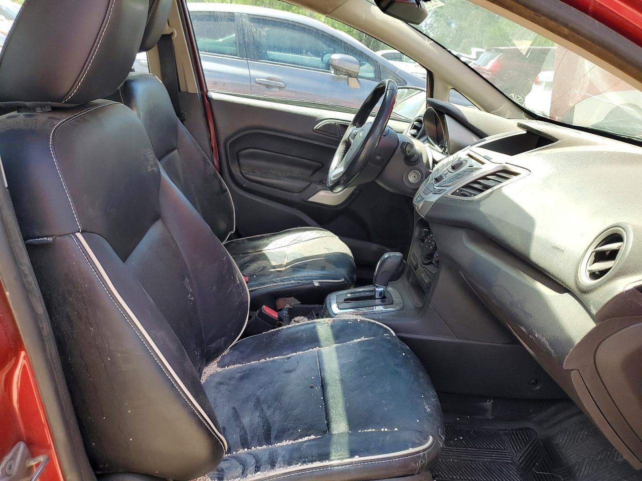 2011 Ford Fiesta Sel Красный vin: 3FADP4CJ5BM123422