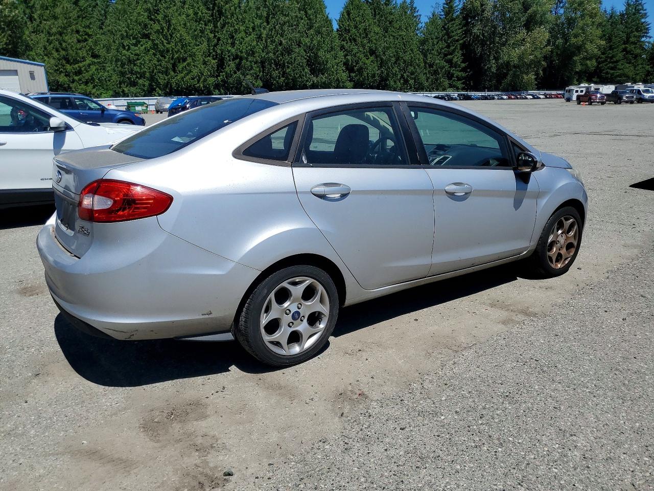 2011 Ford Fiesta Sel Silver vin: 3FADP4CJ5BM210270