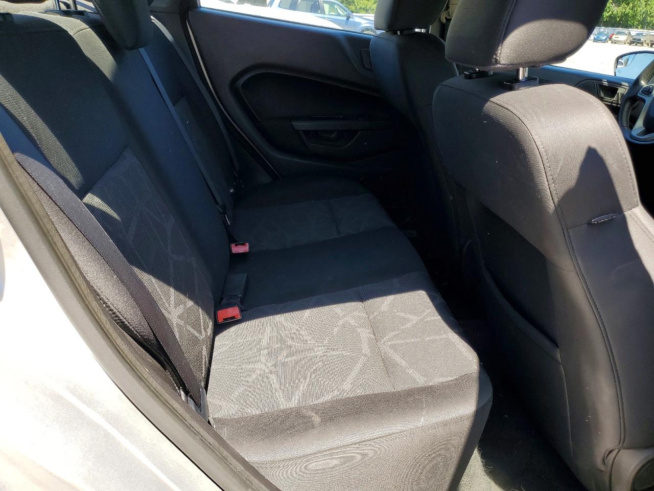 2011 Ford Fiesta Sel Silver vin: 3FADP4CJ5BM210270