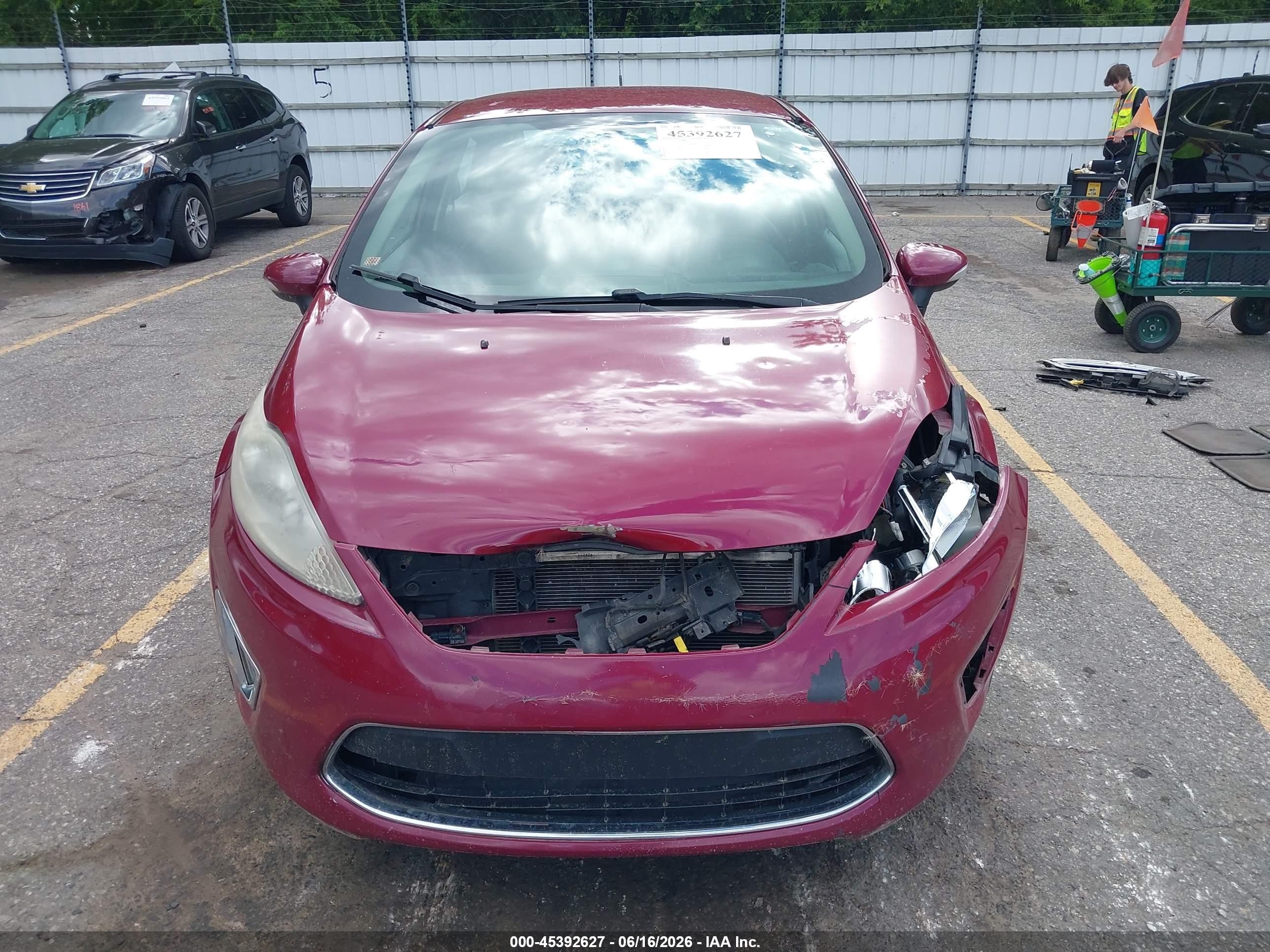 2011 Ford Fiesta Sel Pink vin: 3FADP4CJ7BM100708