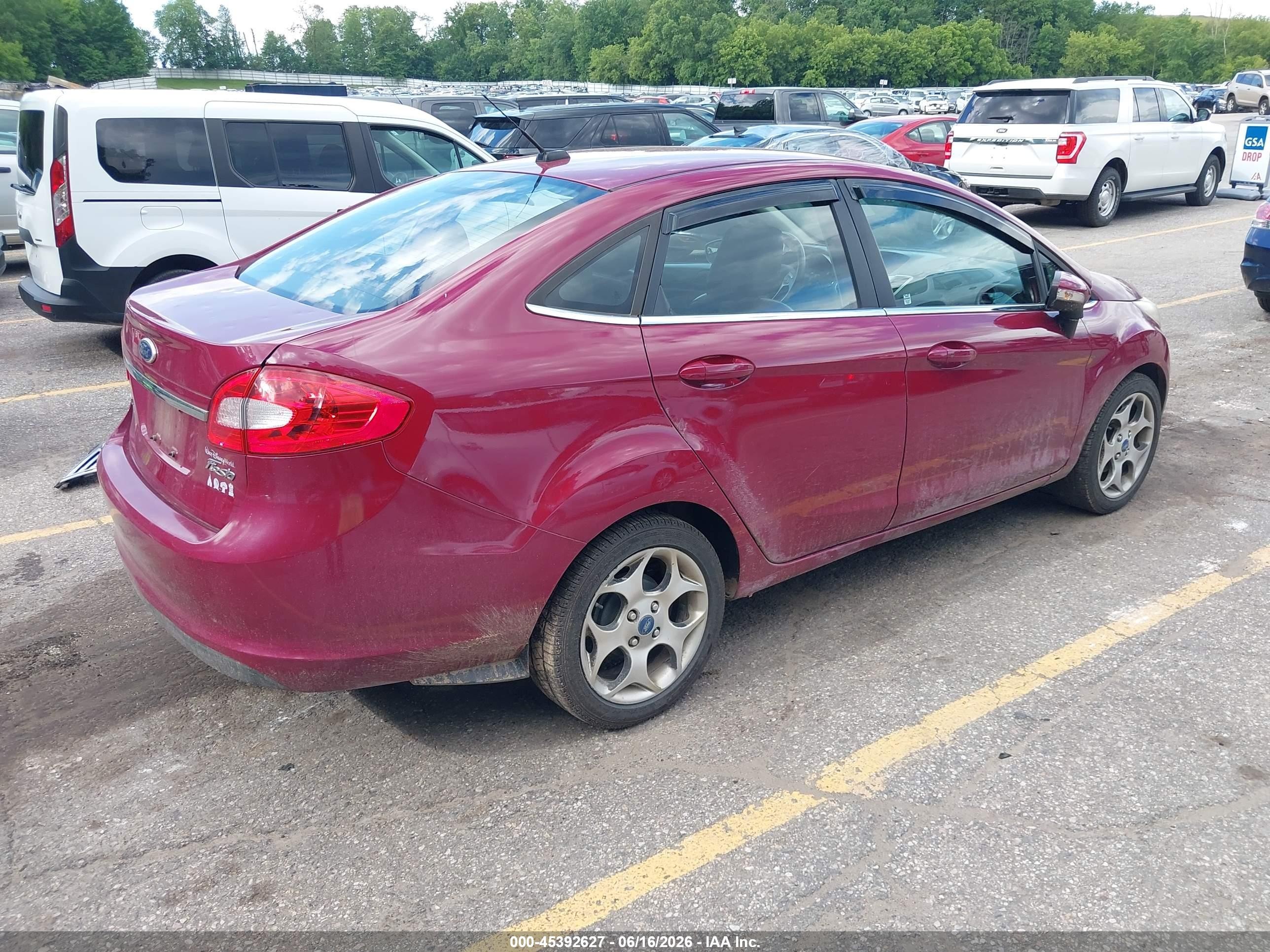 2011 Ford Fiesta Sel Pink vin: 3FADP4CJ7BM100708