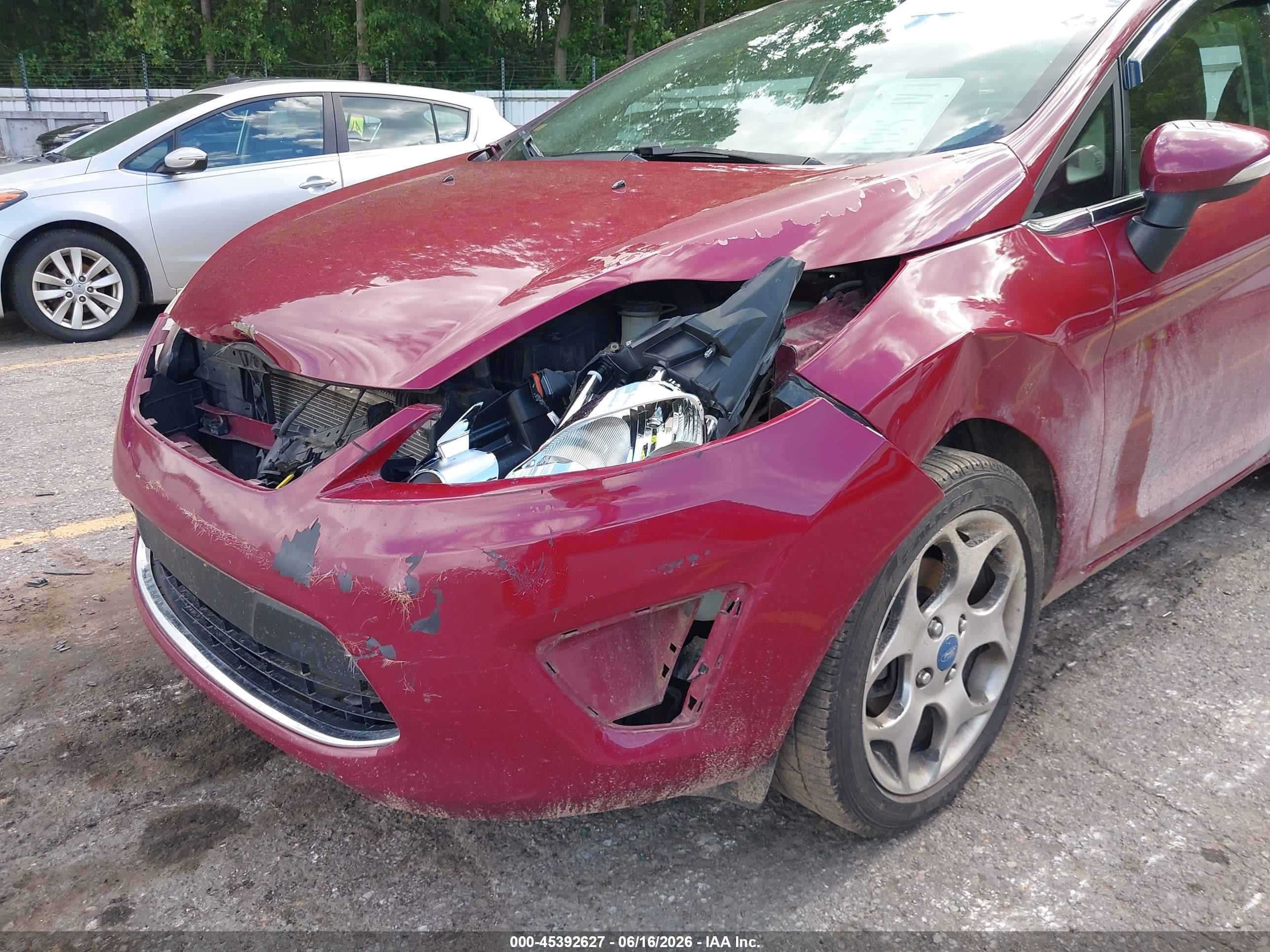 2011 Ford Fiesta Sel Pink vin: 3FADP4CJ7BM100708