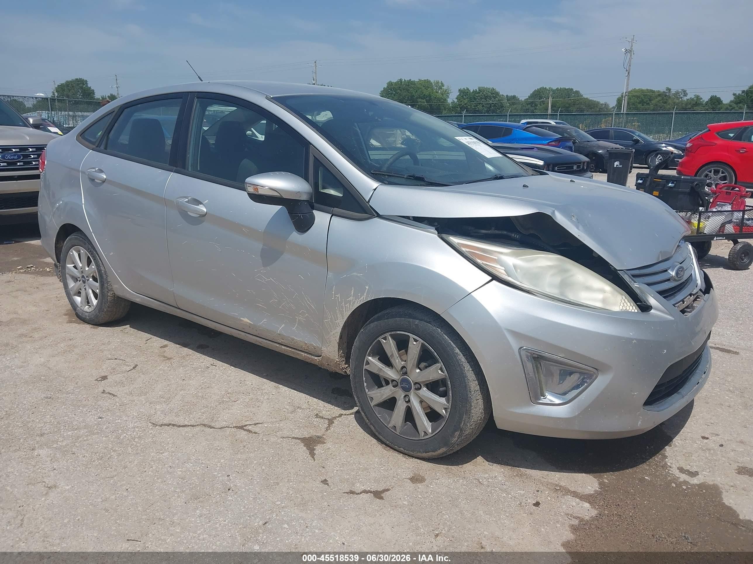 2011 Ford Fiesta Sel Silver vin: 3FADP4CJ7BM173299
