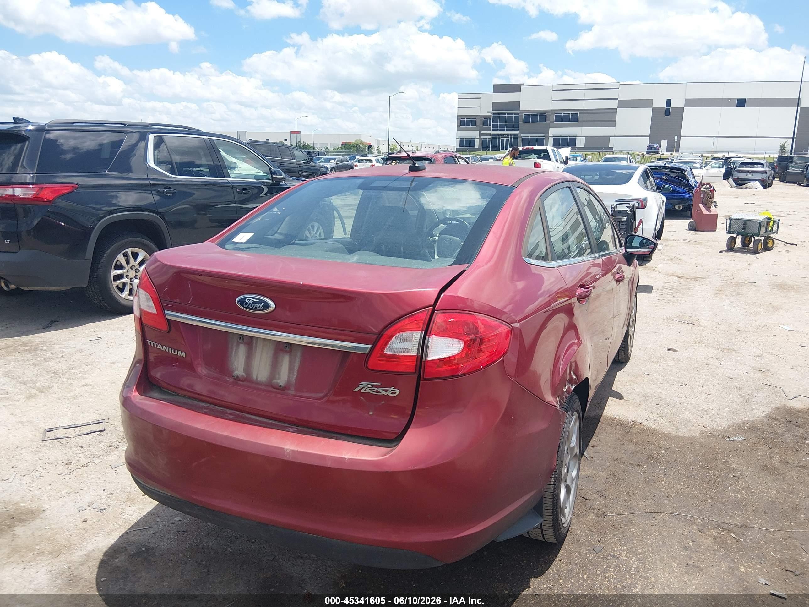 2013 Ford Fiesta Titanium Red vin: 3FADP4CJ8DM194133