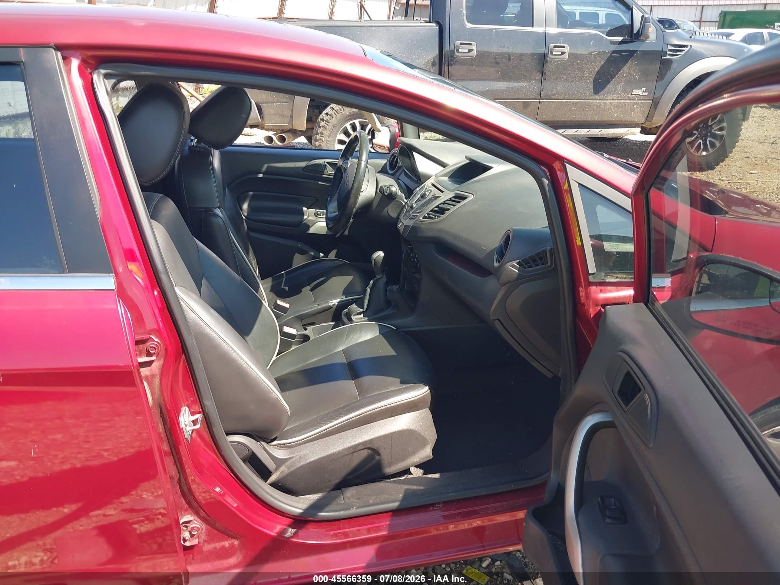 2013 Ford Fiesta Titanium Red vin: 3FADP4CJ9DM118890