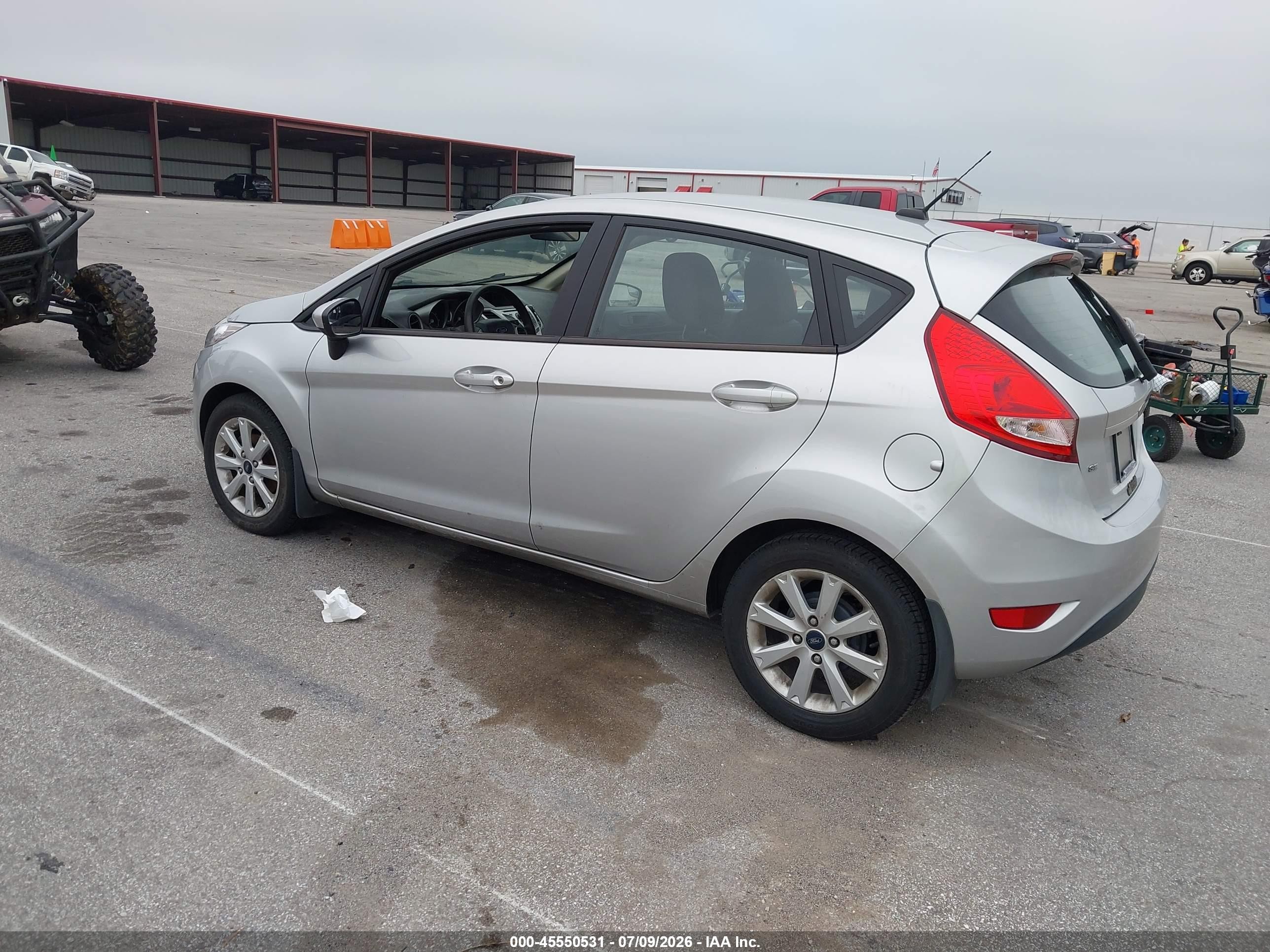 2011 Ford Fiesta Se Silver vin: 3FADP4EJ0BM111515